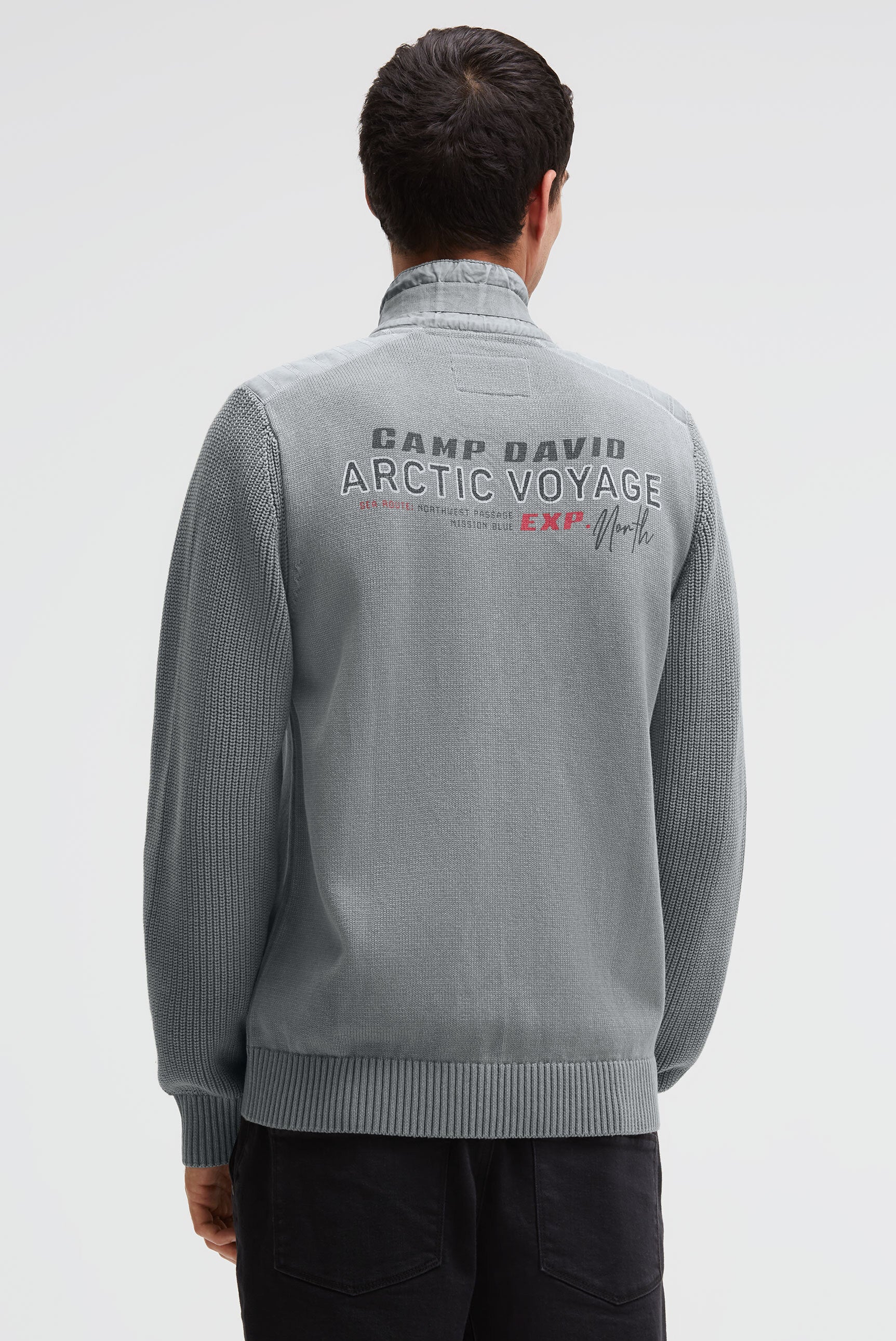 Svetr na zip s pásky a potisky značky - 5