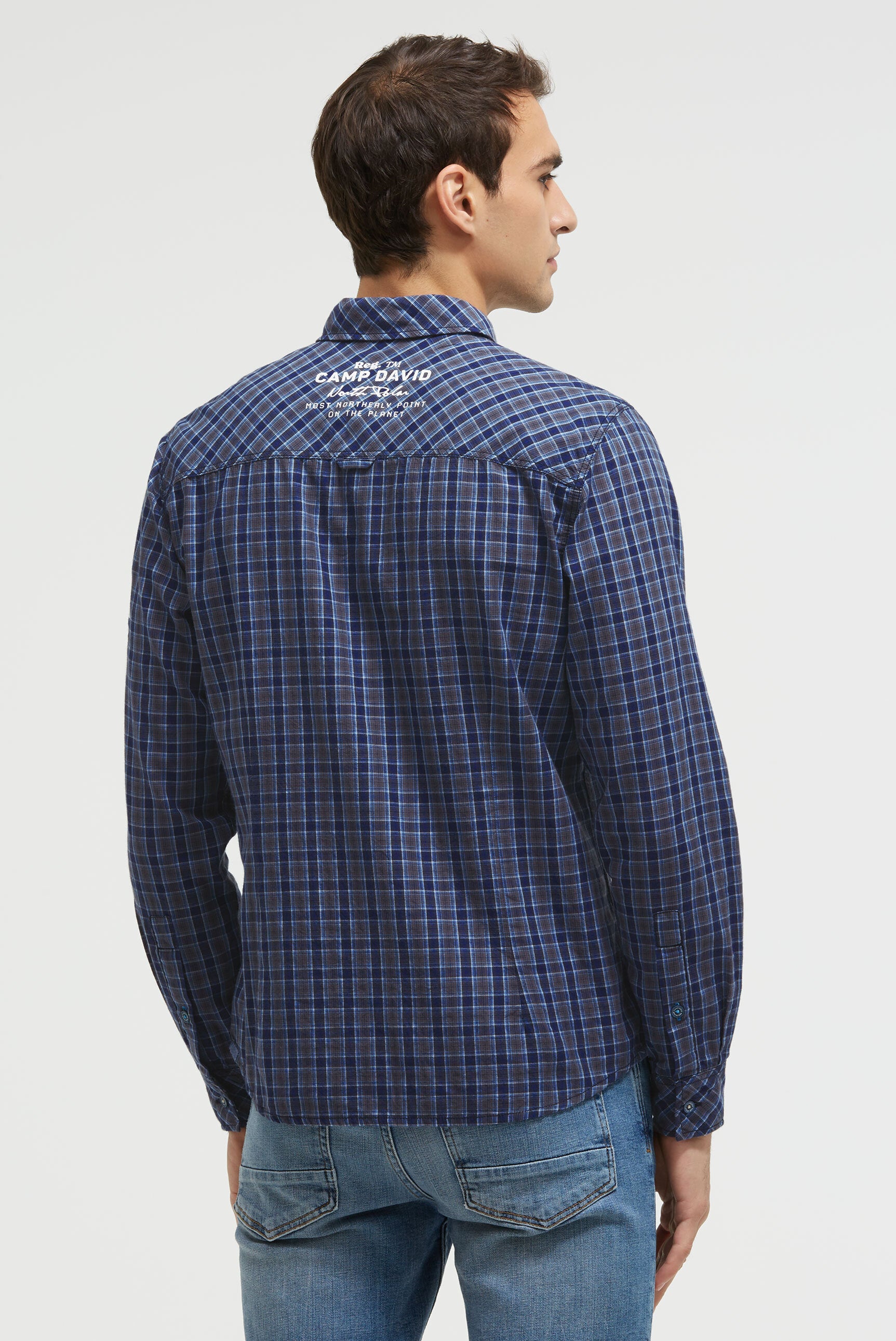 Koszula w kratę z aplikacjami z logo - 5