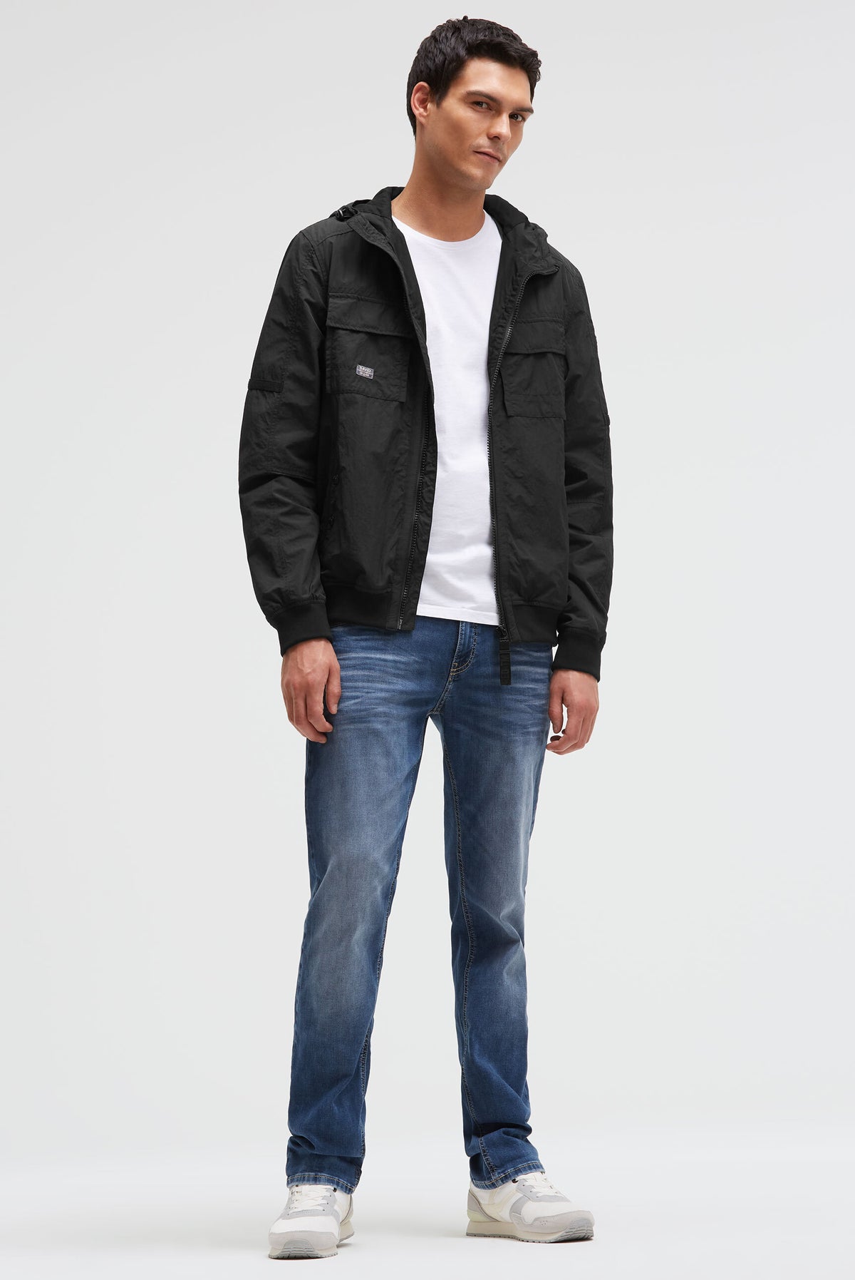 Sommer-Blouson mit Kapuze und Klappentaschen black