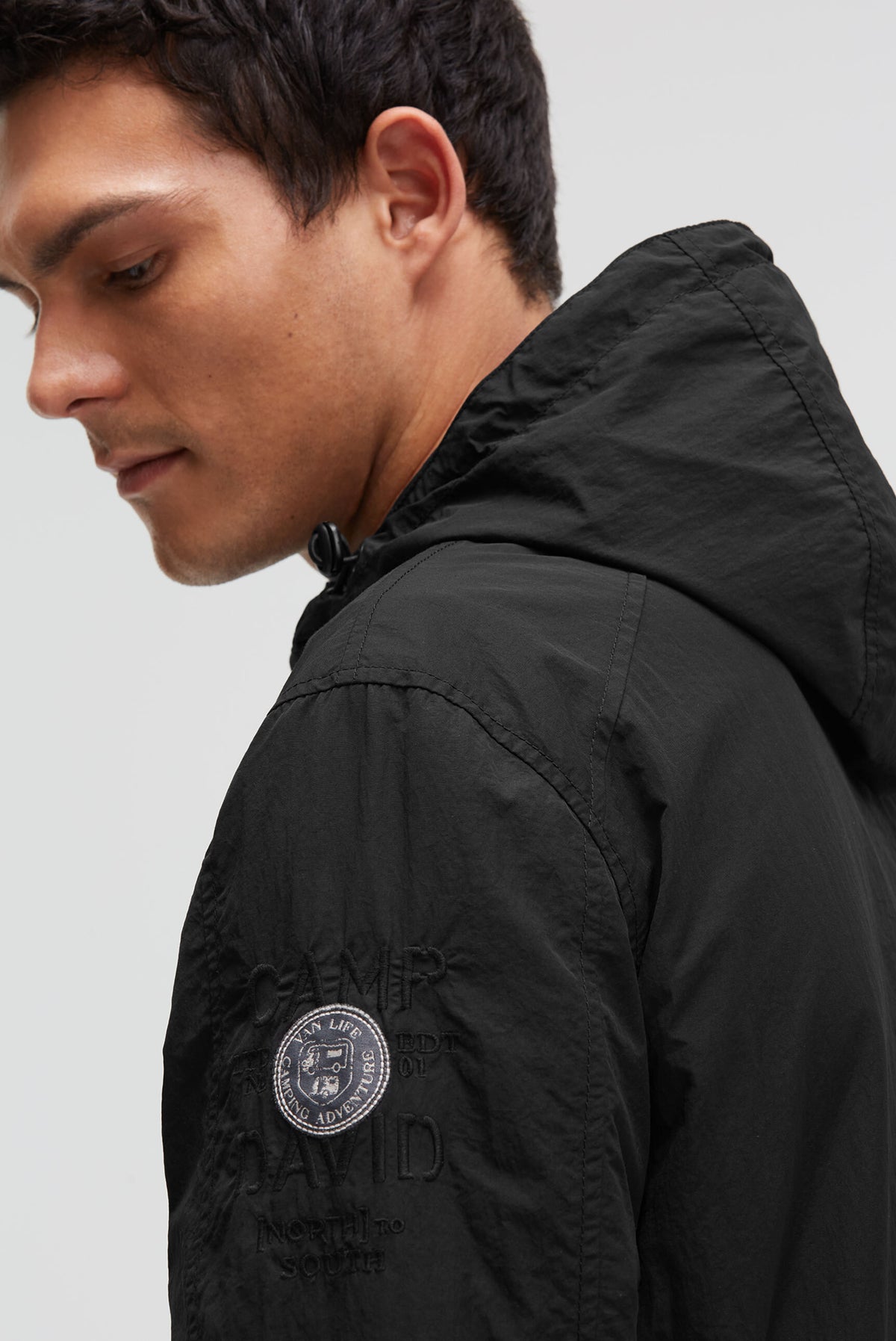 Sommer-Blouson mit Kapuze und Klappentaschen black