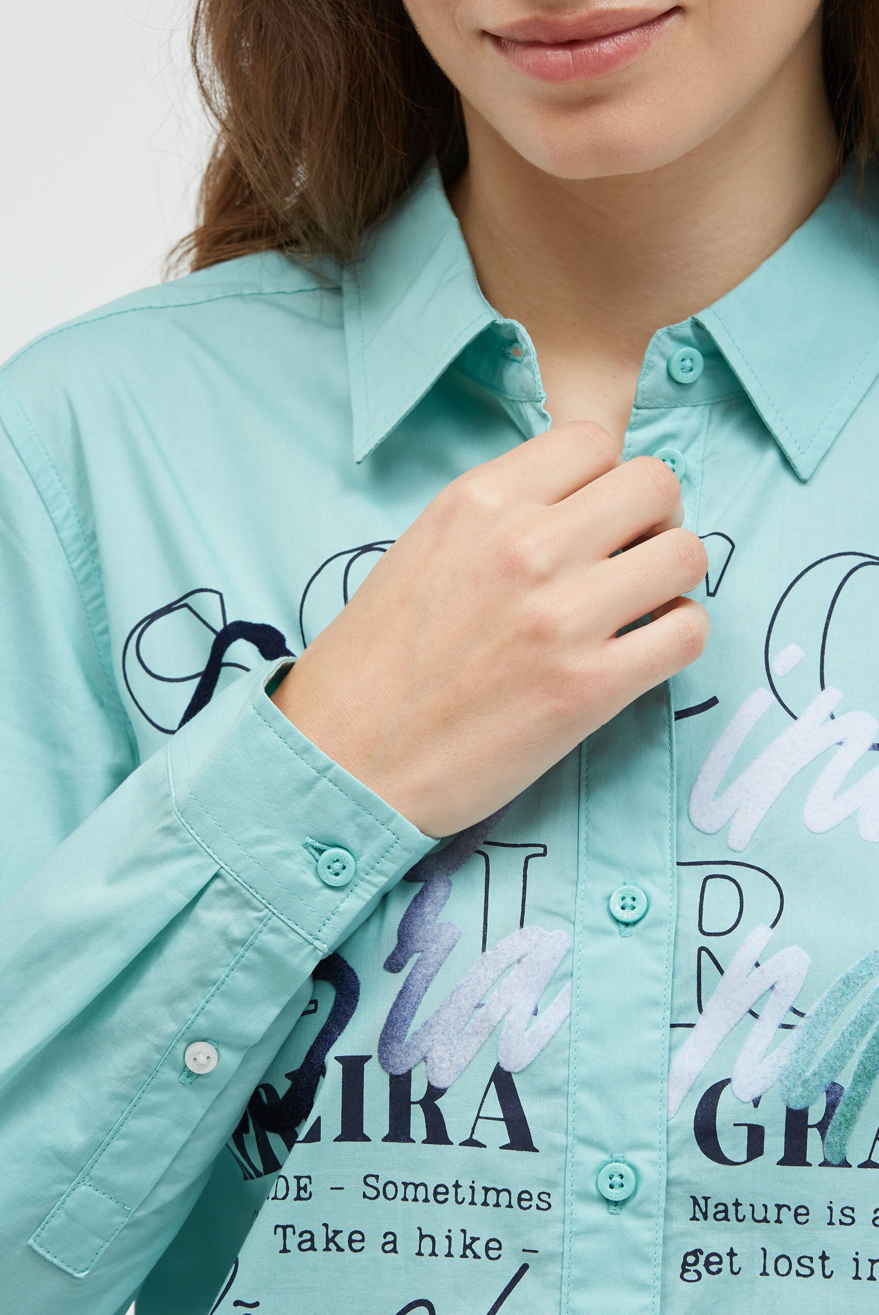 Bluzka z długim rękawem i cieniowanym nadrukiem flokowym - 6