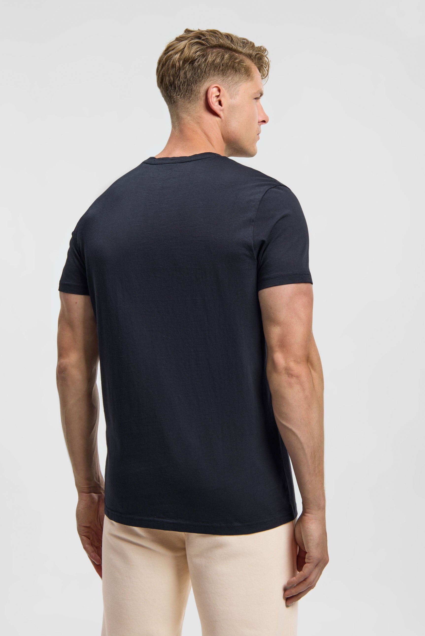 T-shirt z nadrukowanymi etykietami - 5