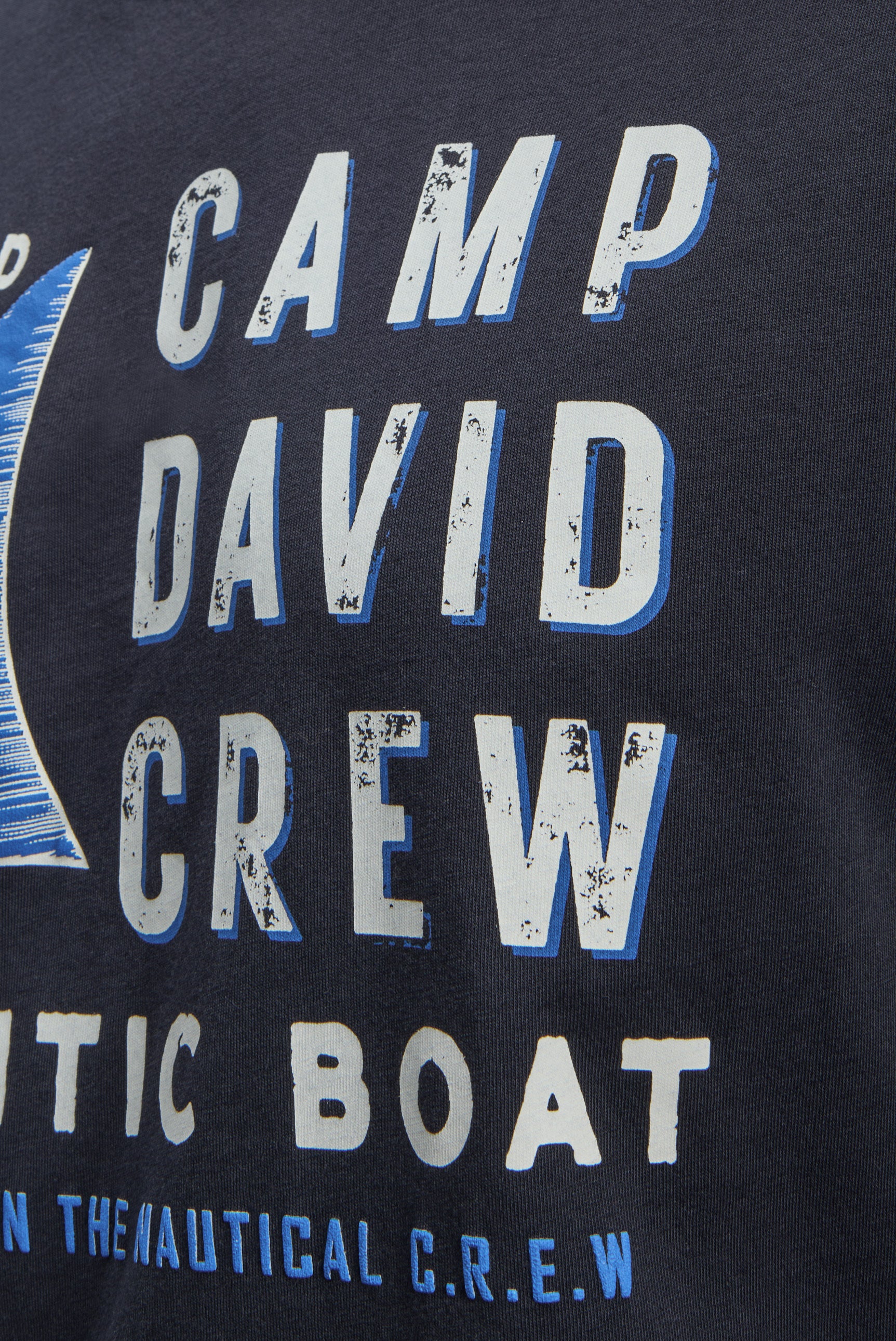 T-shirt z nadrukowanymi etykietami - 8