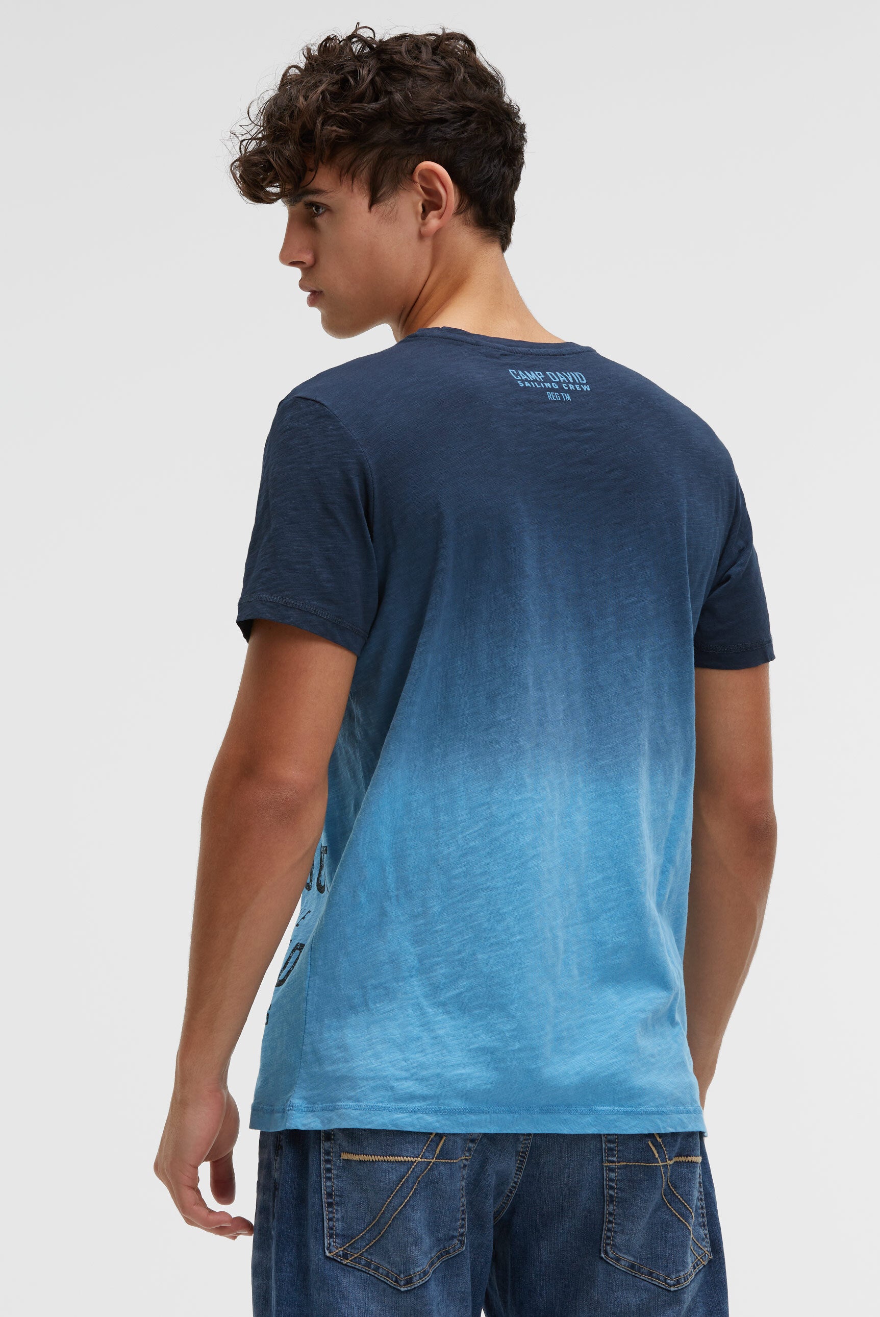 Koszulka z efektem dip dye i nadrukowanymi napisami - 5