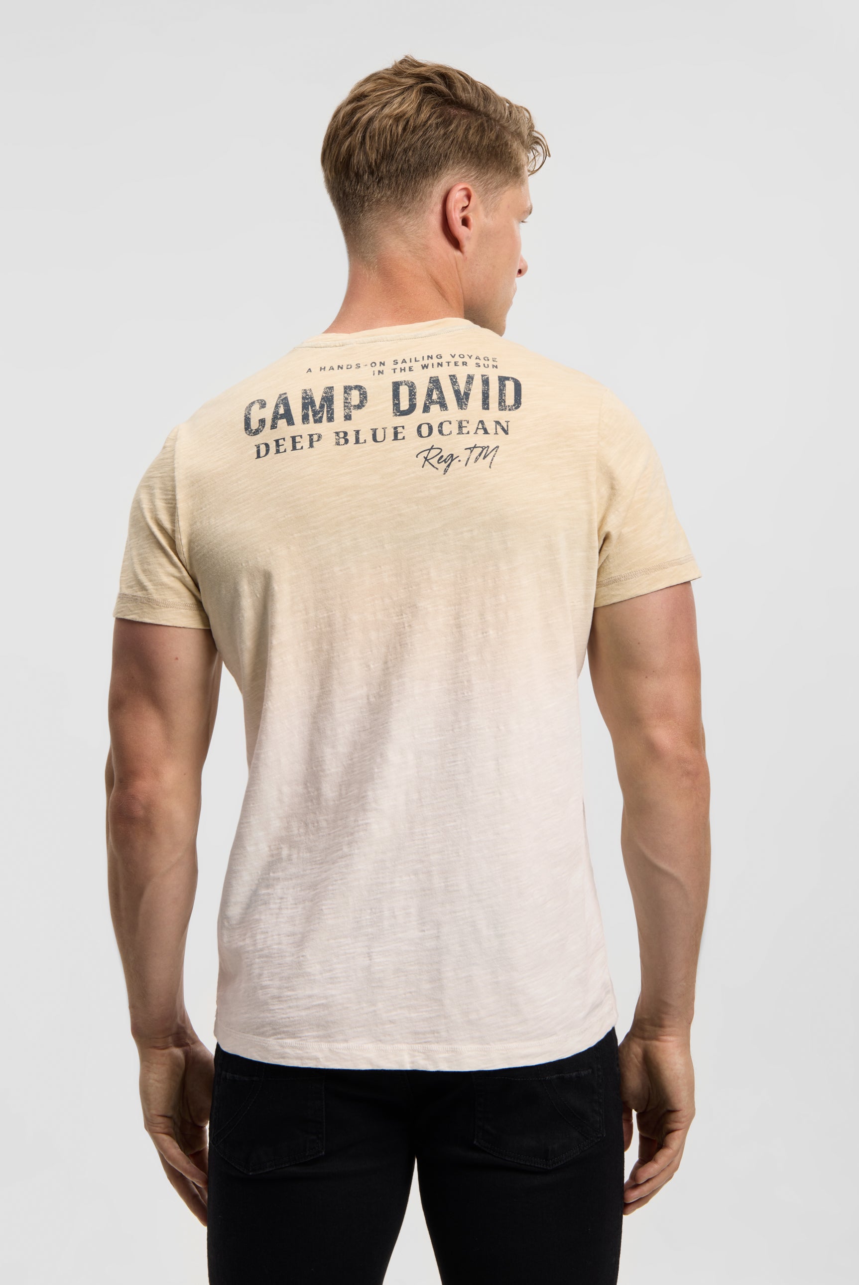 Koszulka z efektem dip dye i nadrukowanymi napisami - 5