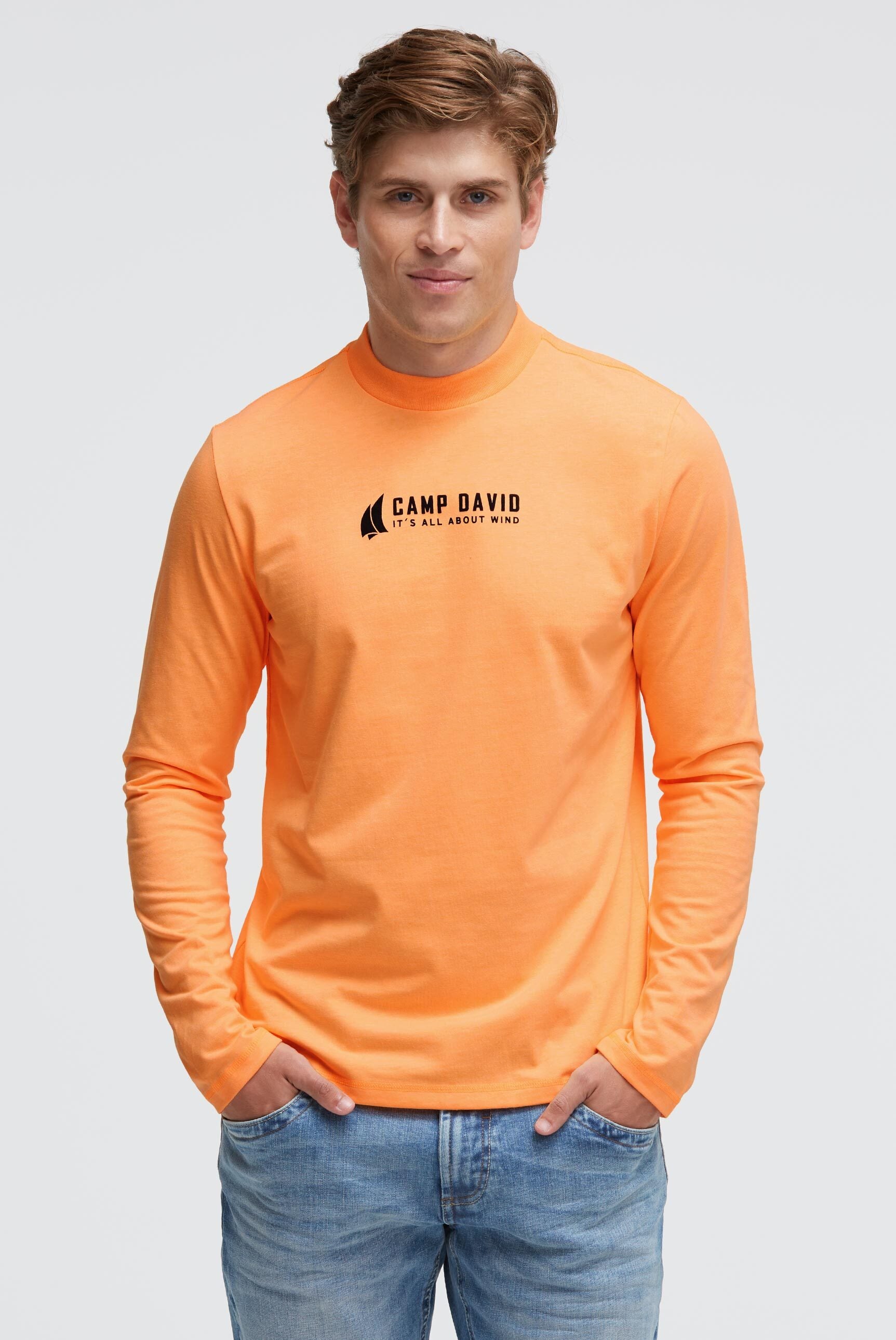 Koszulka z długim rękawem i grafiką z tyłu - 3