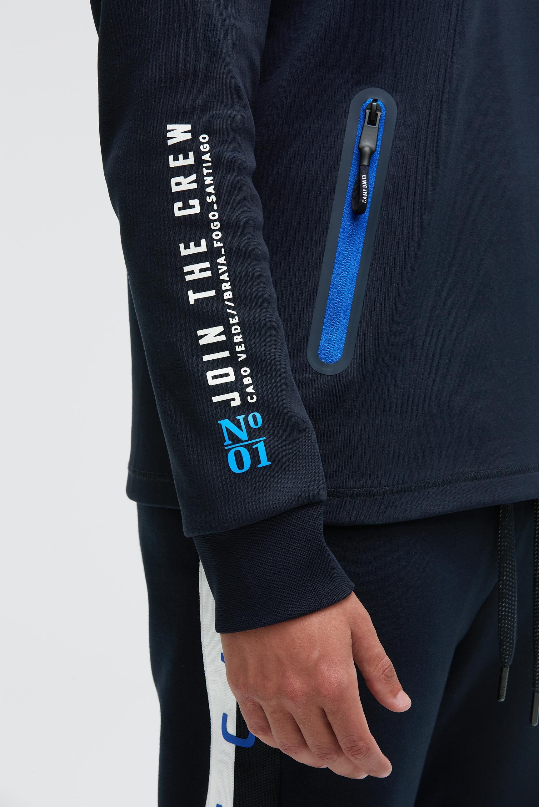 Bluza ze stójką na zamek z interlocku z grafiką z tyłu