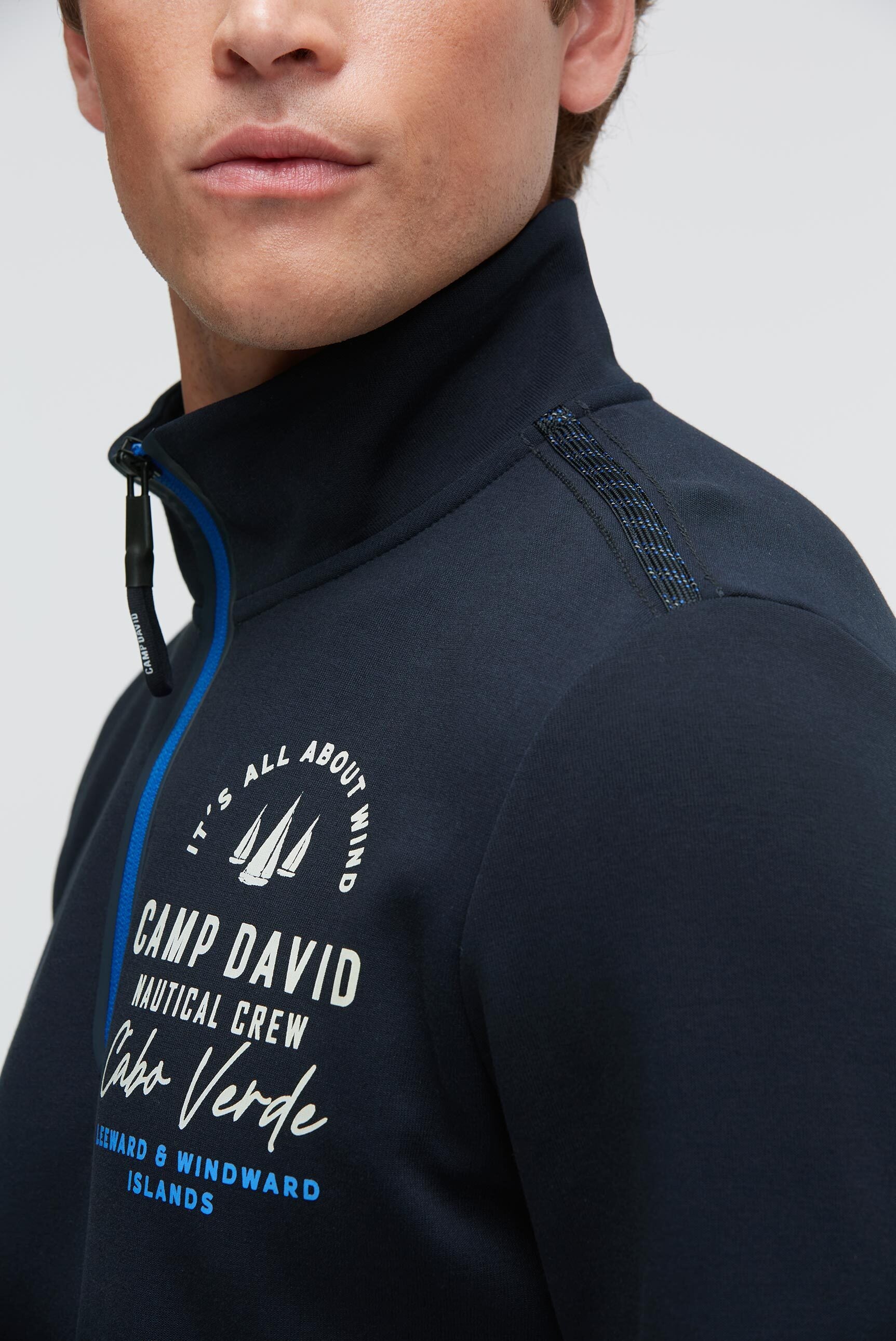 Bluza ze stójką na zamek z interlocku z grafiką z tyłu - 6