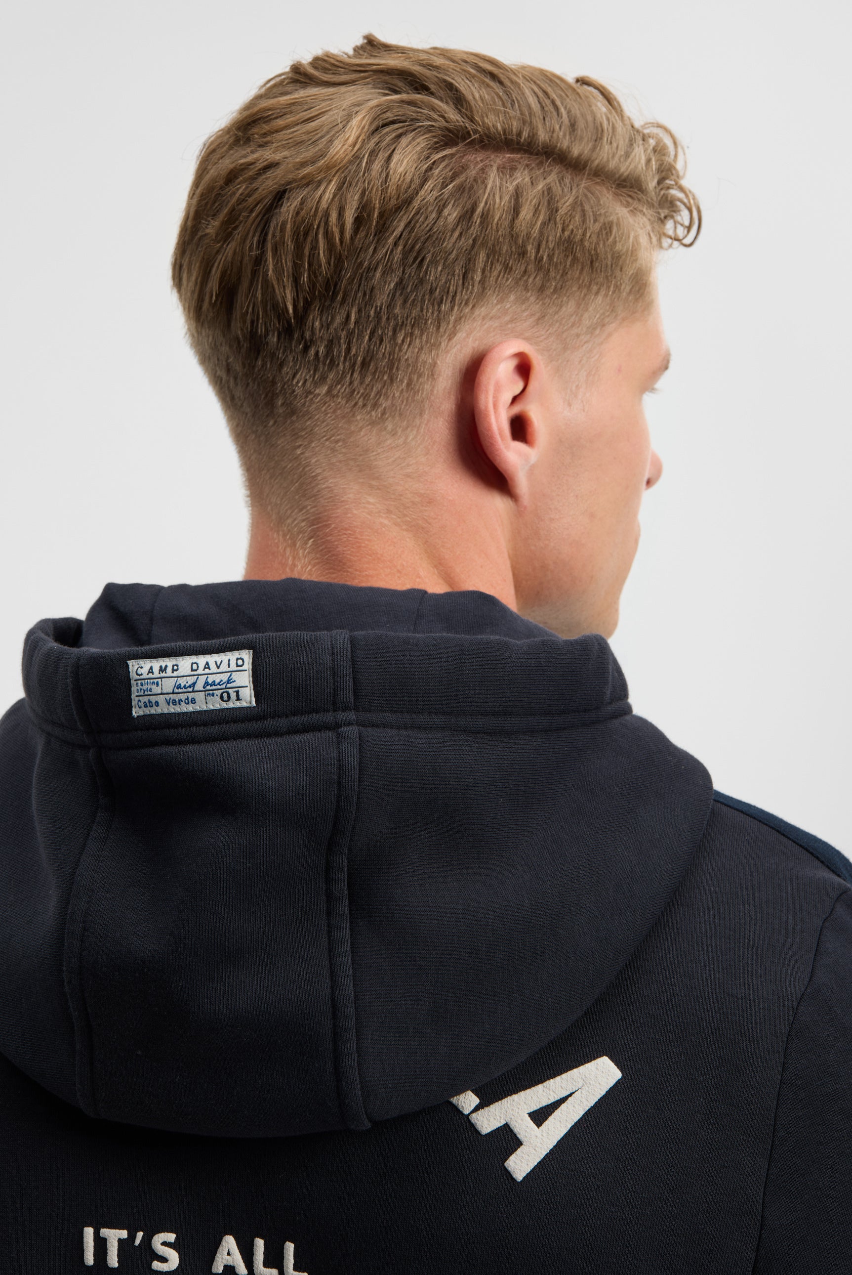 Bluza z kapturem i grafiką z tyłu - 8