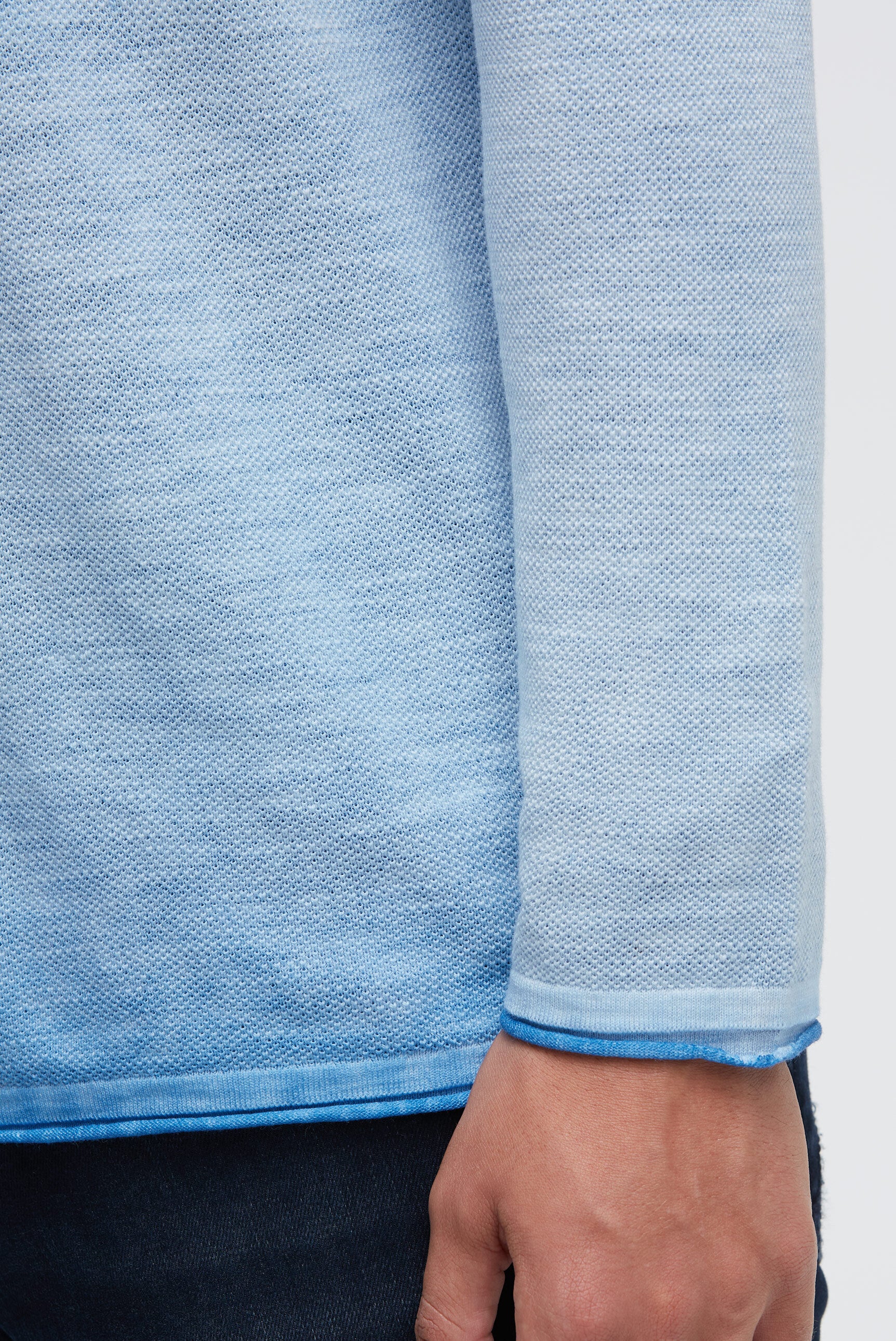 Sweter barwiony olejem wewnątrz z nadrukowanym logo