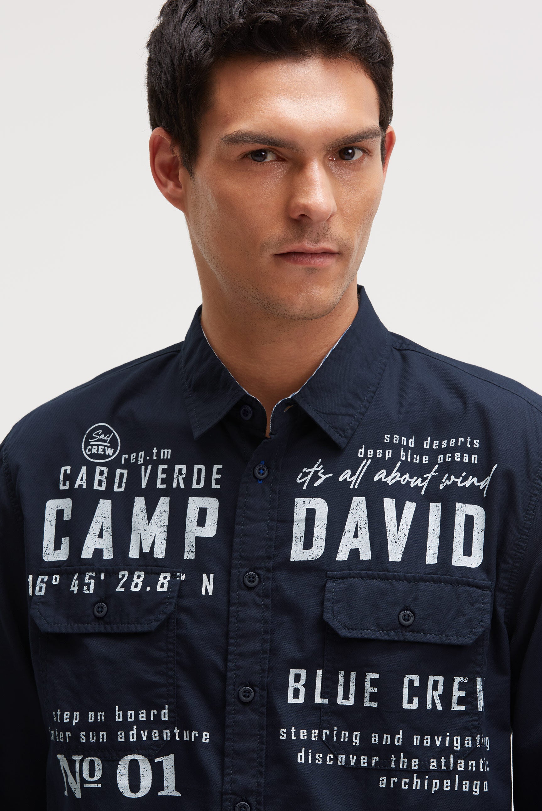 Koszula z długim rękawem, kieszeniami z klapką i nadrukami - 4