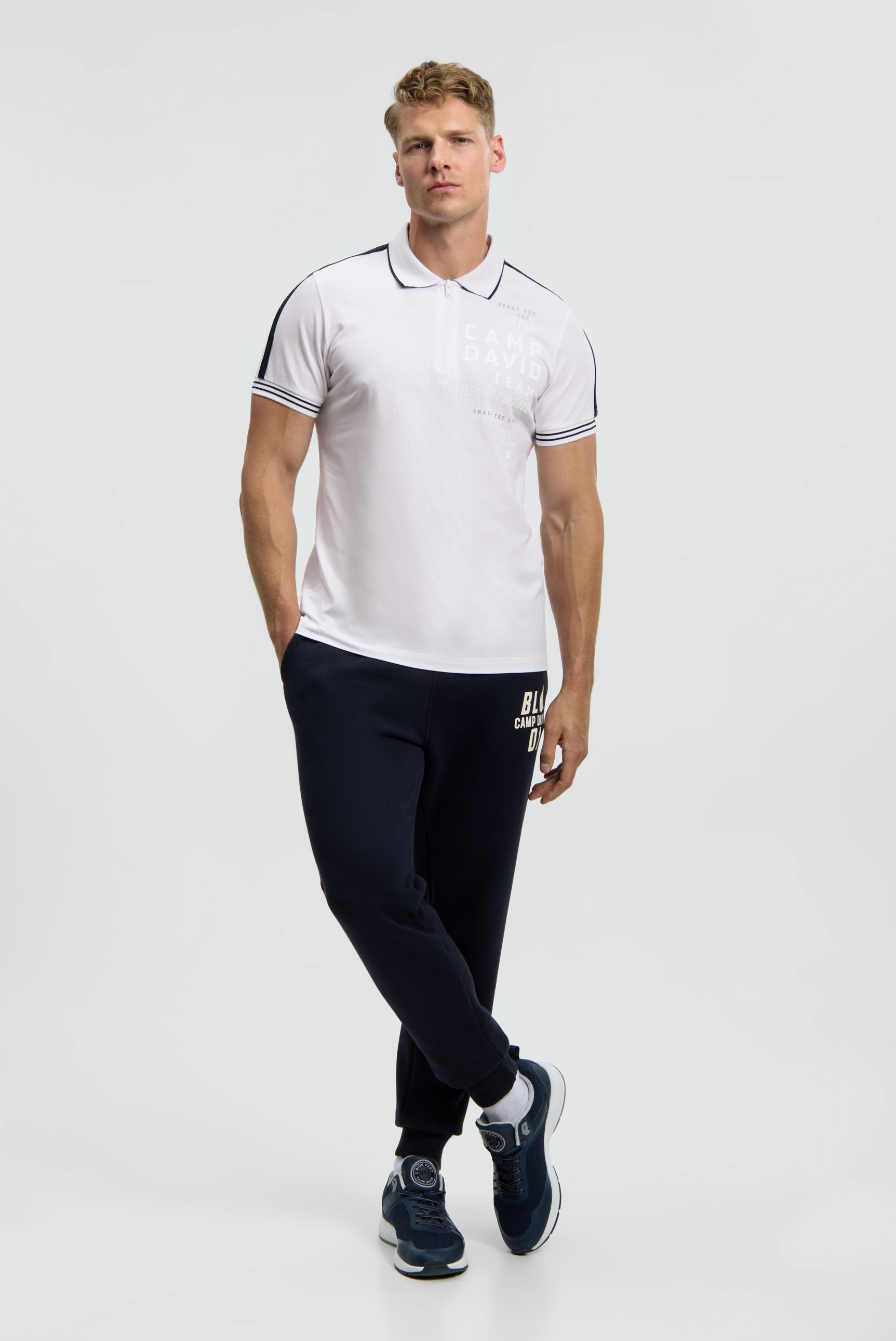Polo mit Zipper, Logo-Tapes und Prints white