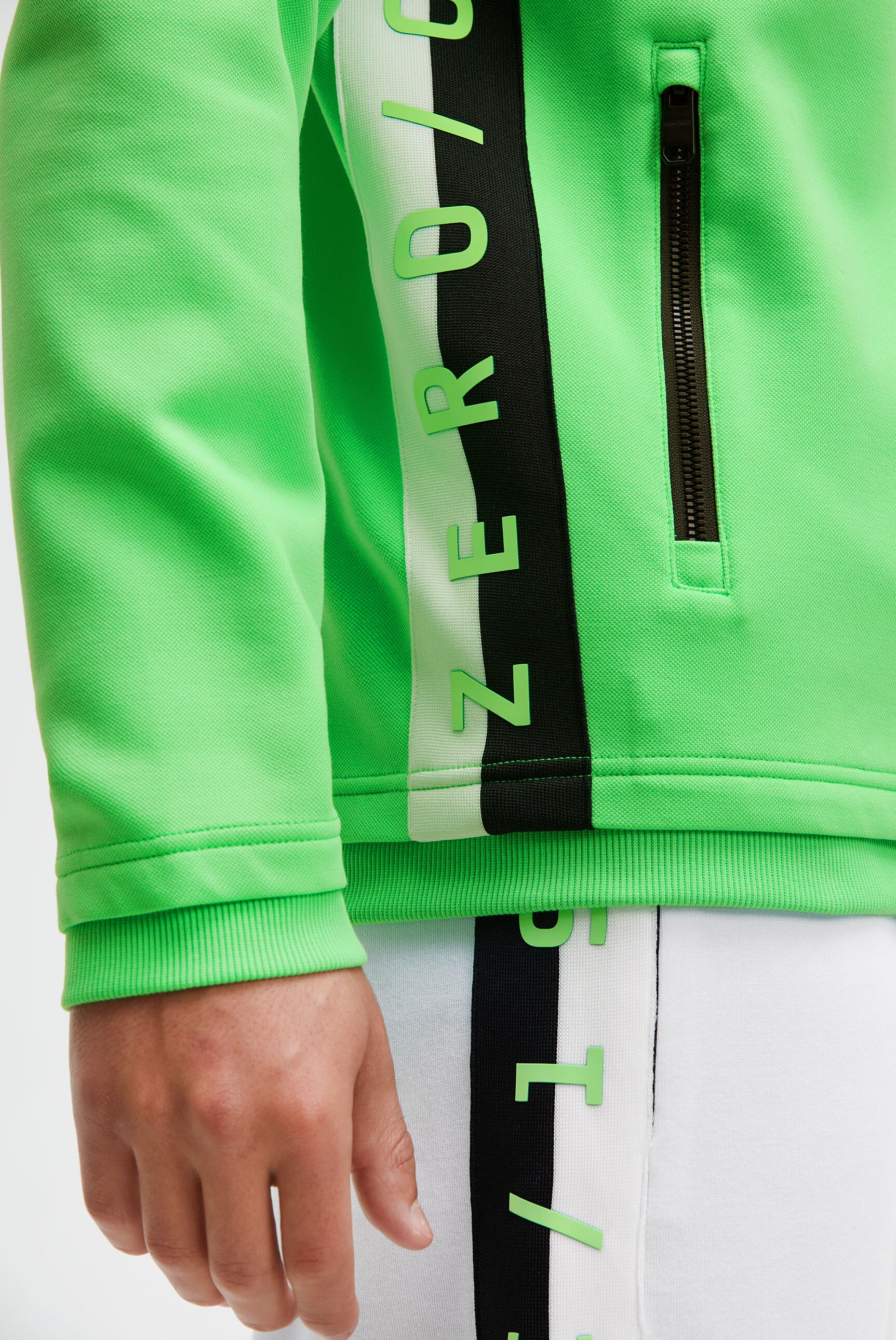 Kurtka treningowa z interlocku z grafikami z logo