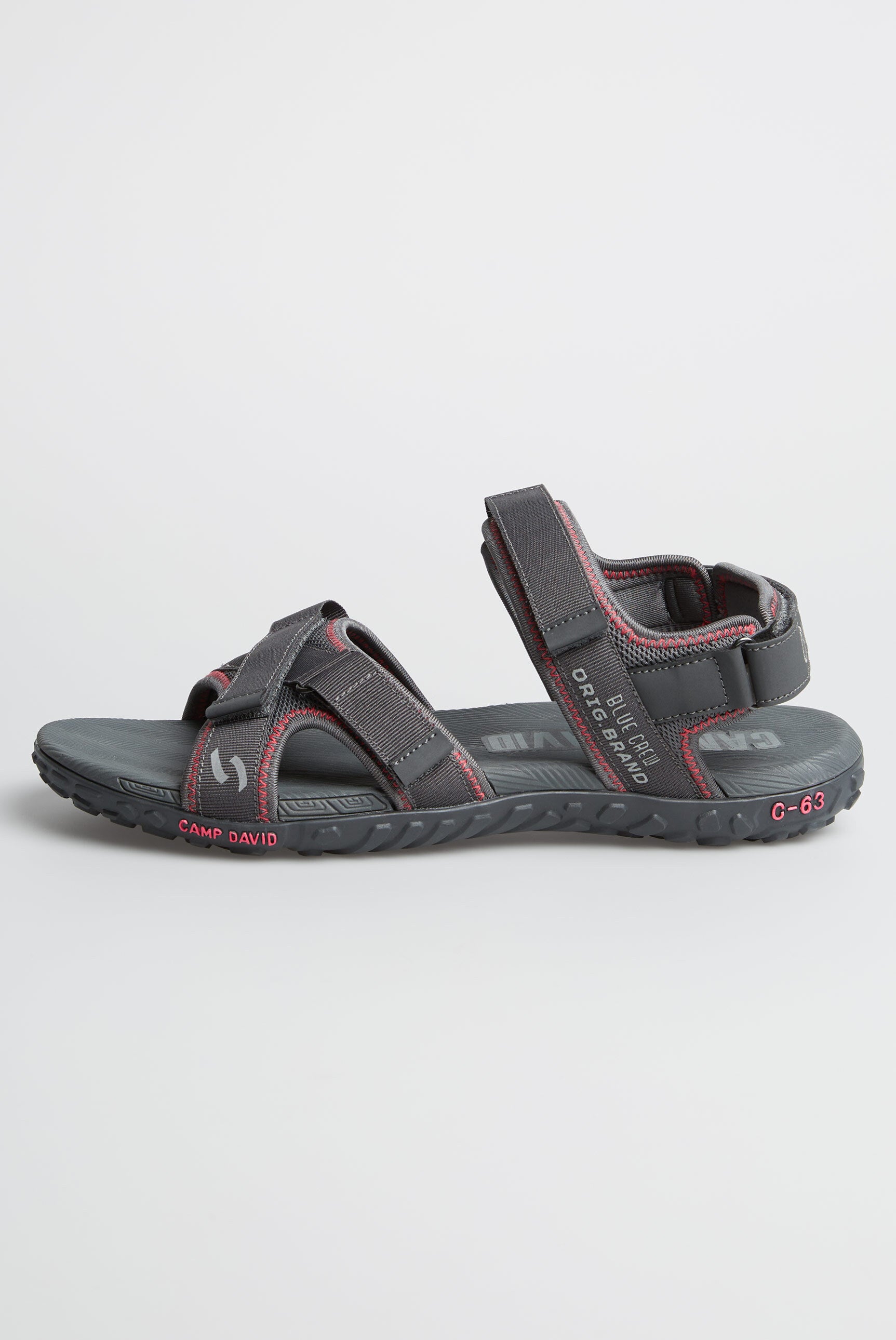 Sandale im Trekking-Design