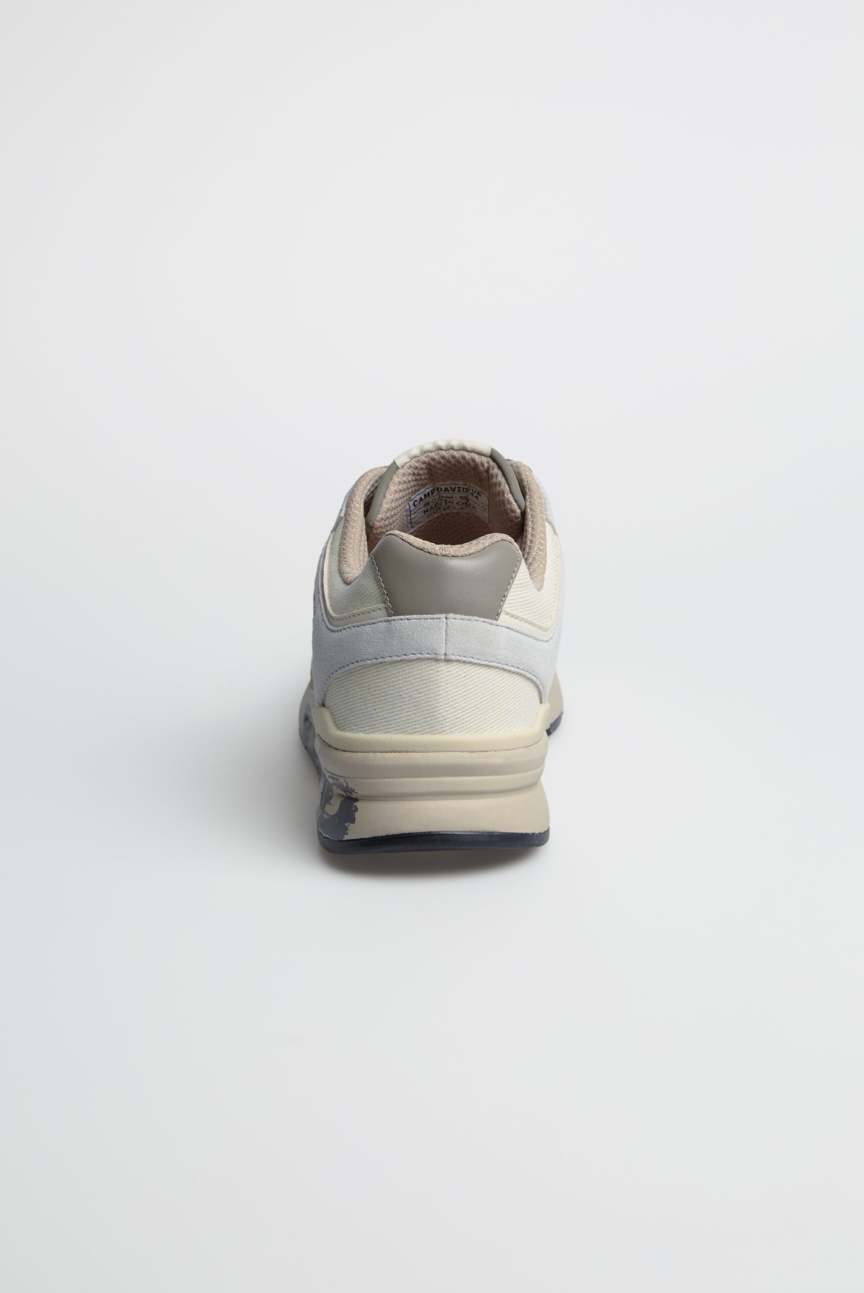 Miejskie sneakersy z mieszanki materiałów z podeszwą z logo - 4