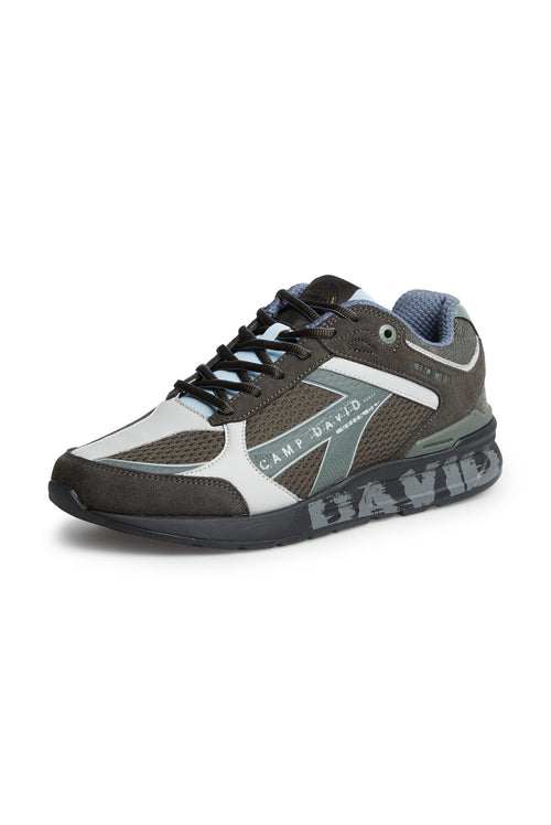 Urban Sneaker im Materialmix mit Logo-Sohle dark wood