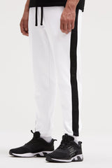 Jogginghose aus Interlock mit Seitentapes opticwhite