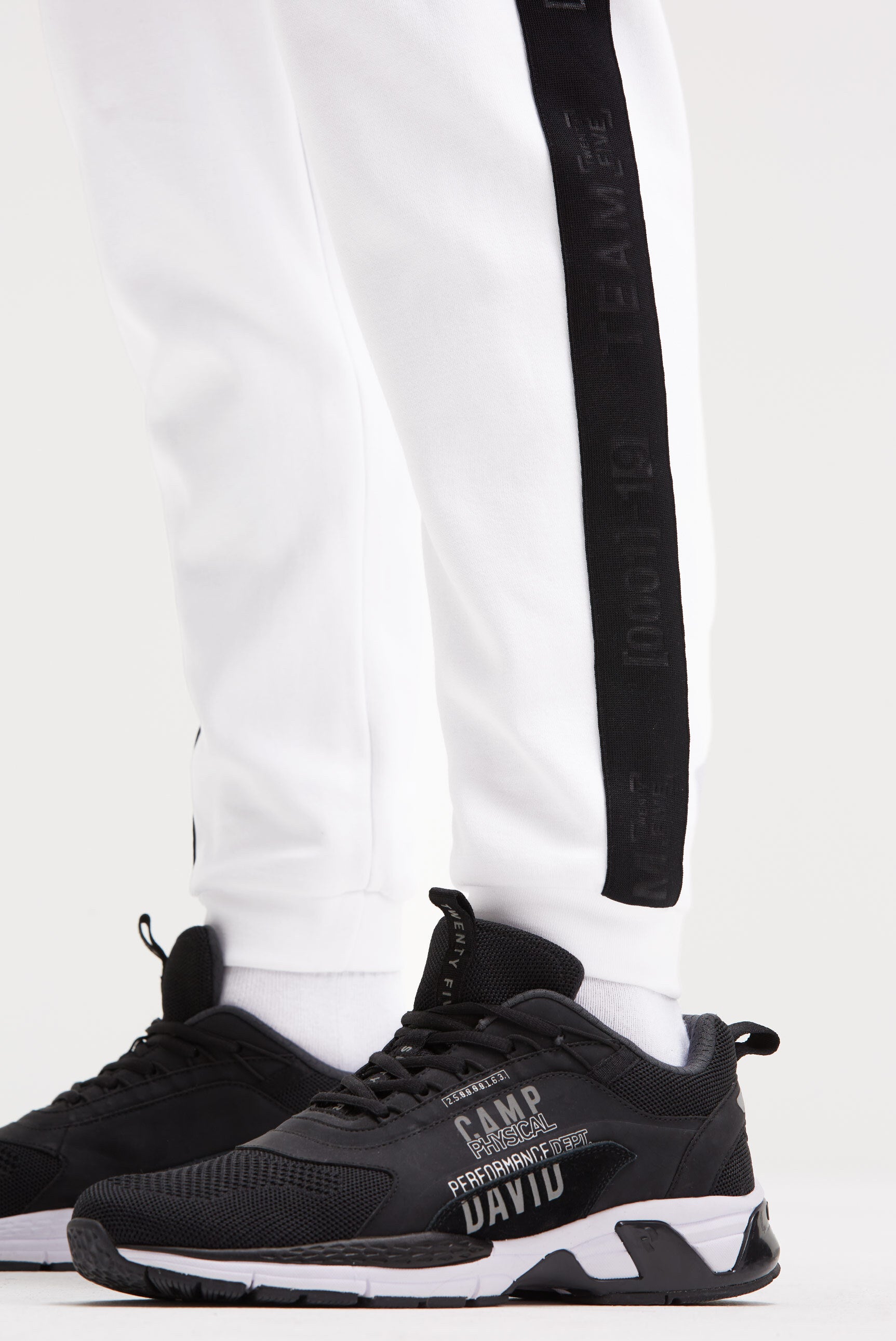 Jogginghose aus Interlock mit Seitentapes opticwhite - 7