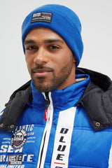 Czapka w prążkowanym splocie z naszywką z logo