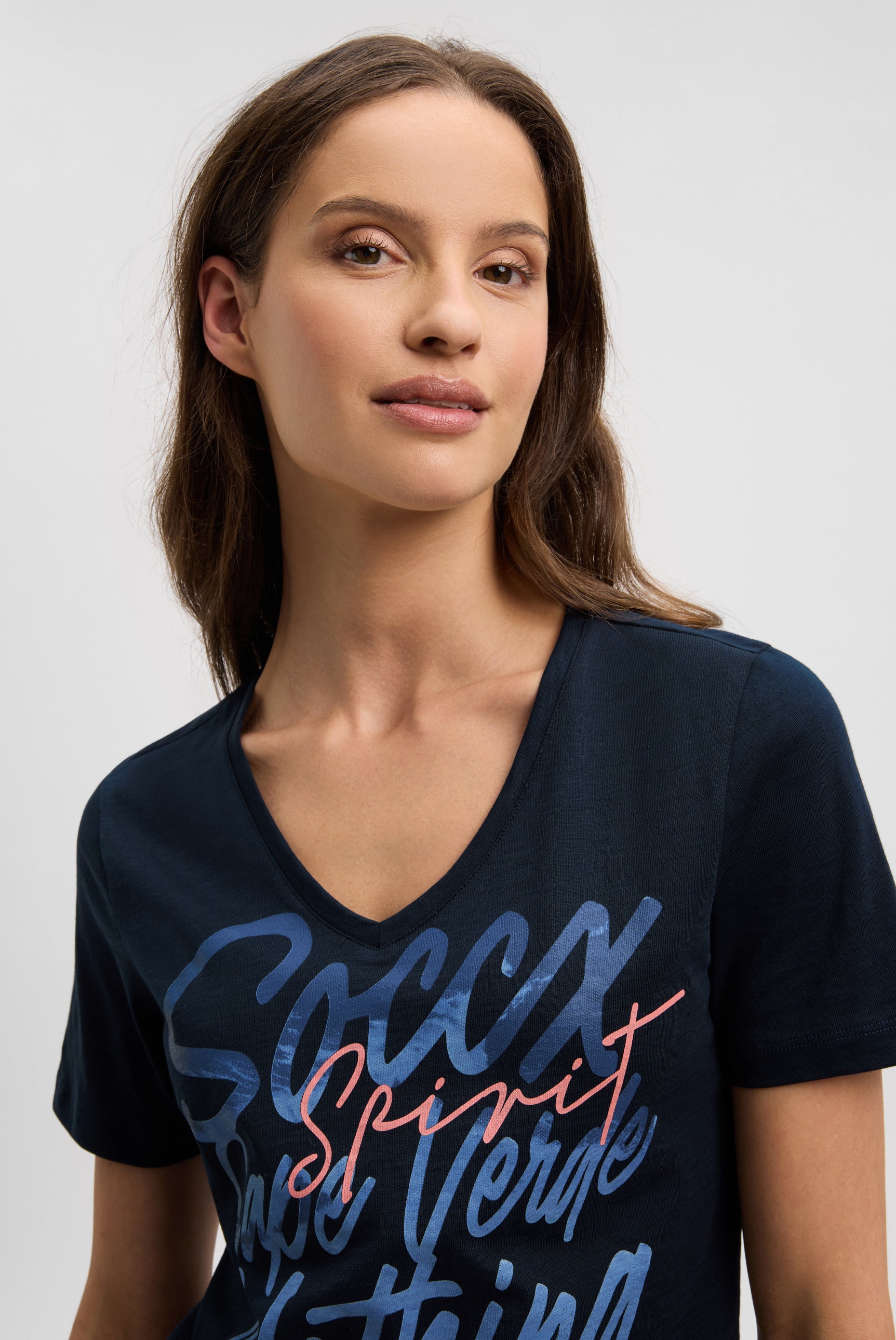 T-shirt z dekoltem w serek i nadrukiem