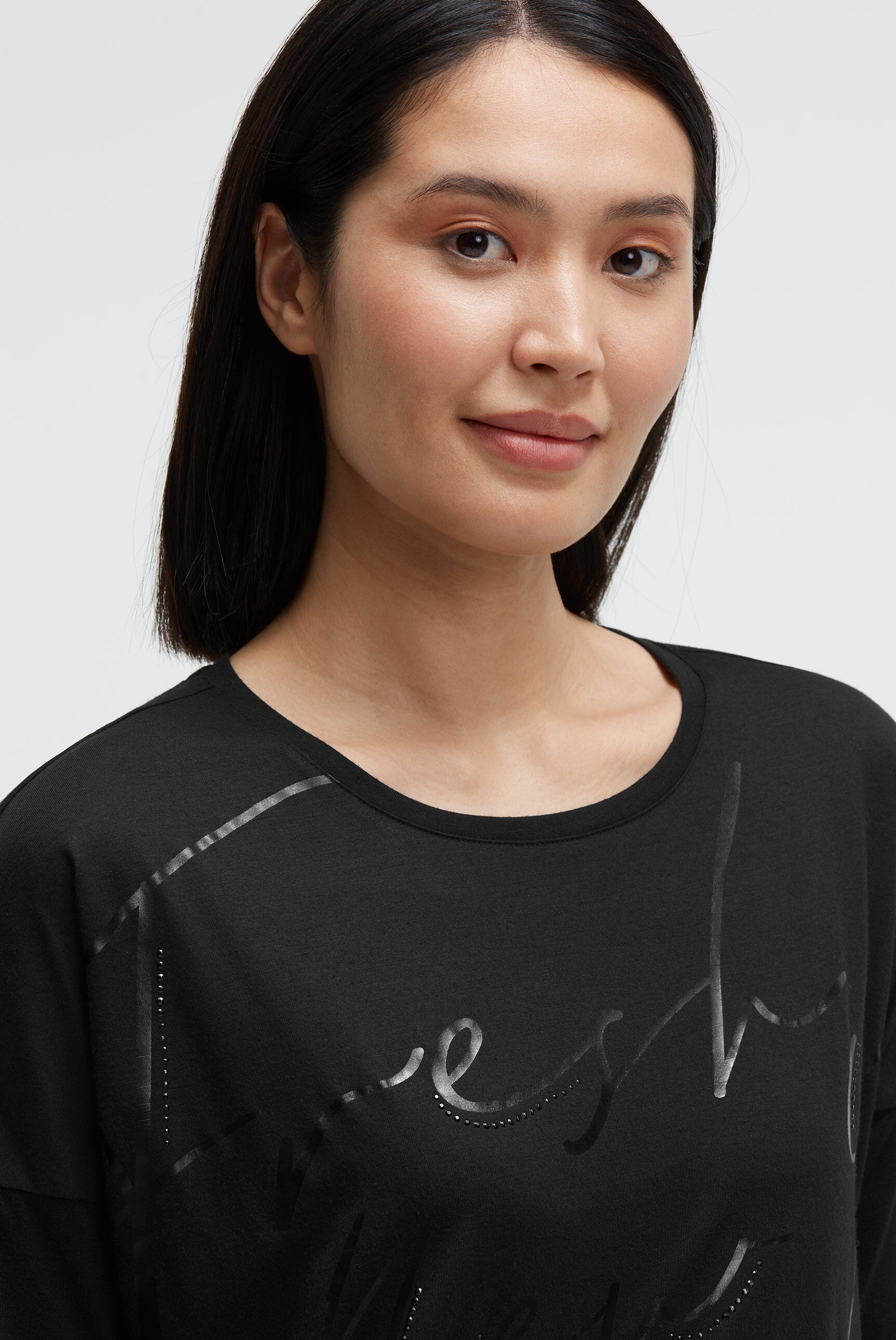 Koszulka z okrągłym dekoltem, grafiką i skróconymi rękawami - 3