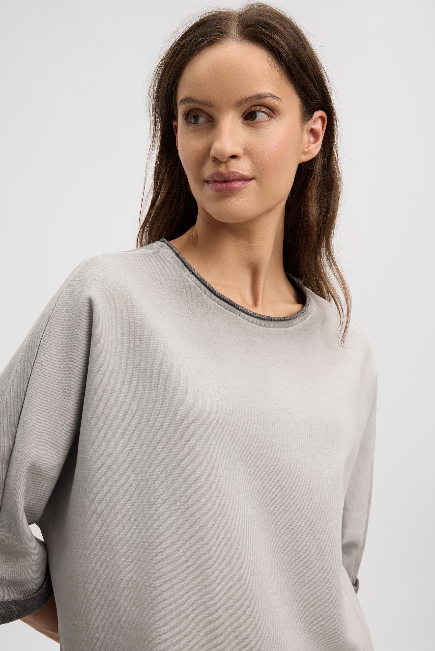 Bluza Oil Dyed z krótkim rękawem i nadrukiem z tyłu