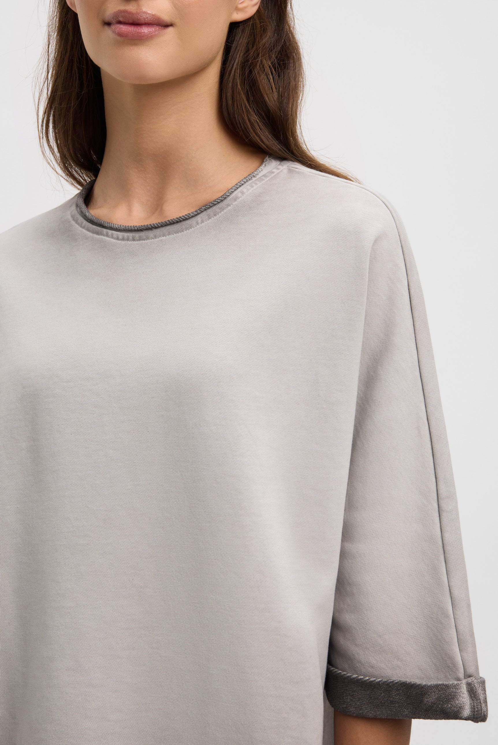 Bluza Oil Dyed z krótkim rękawem i nadrukiem z tyłu