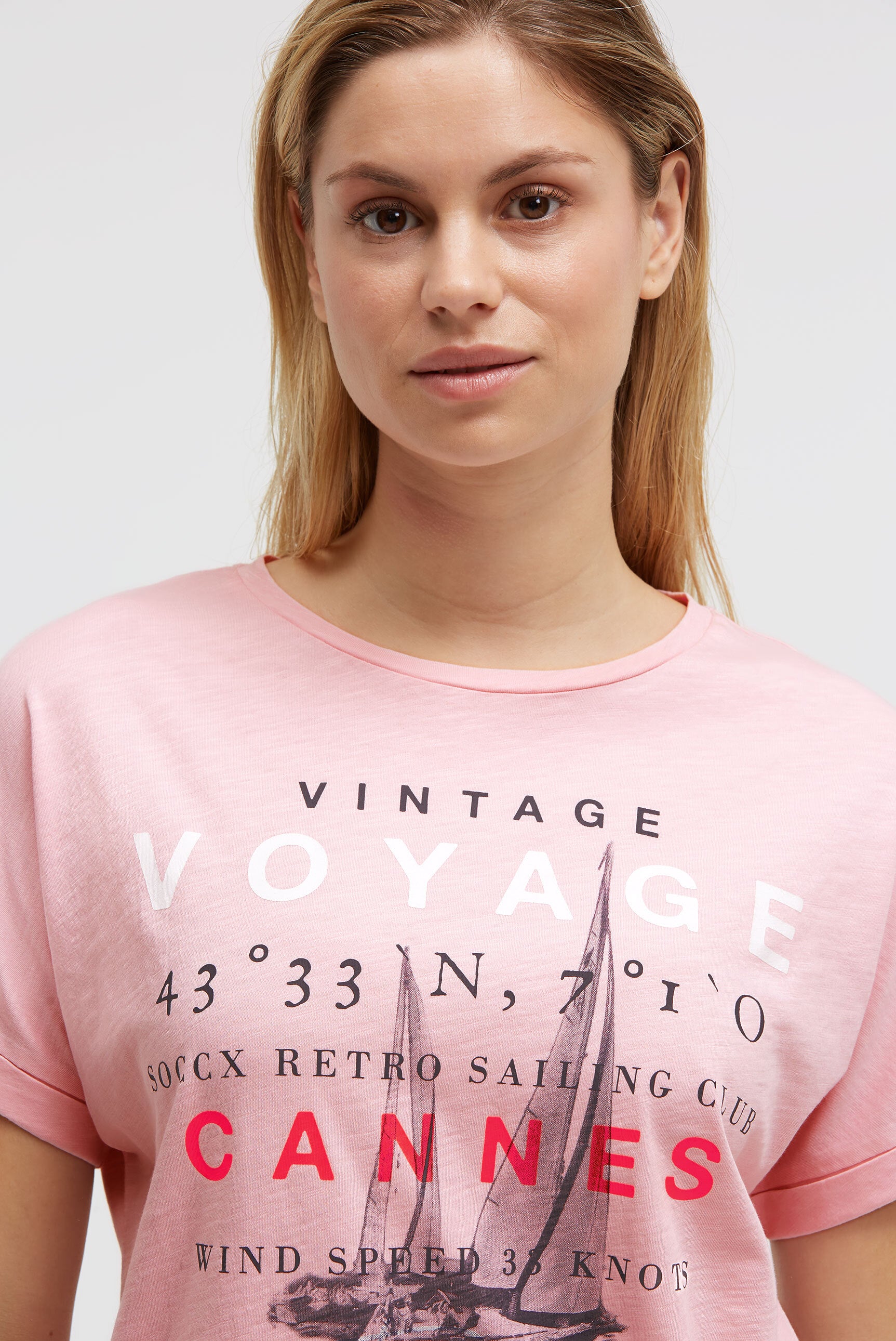 Rundhalsshirt mit Label Print - 4