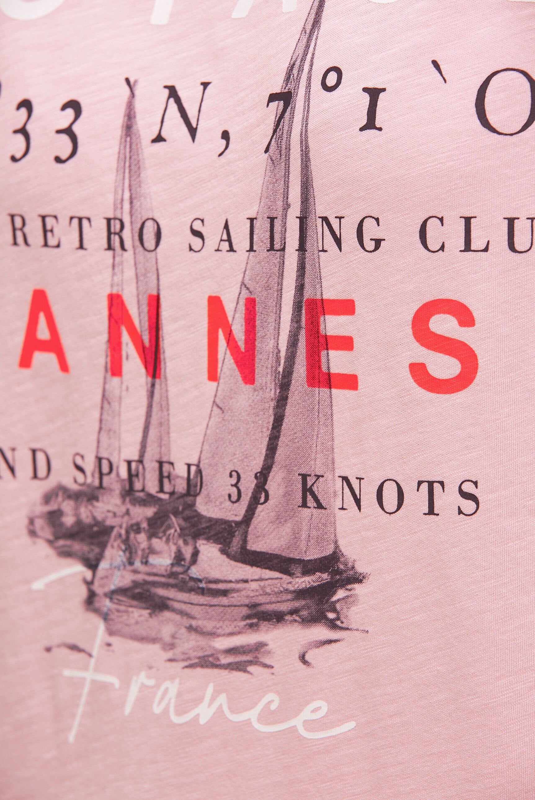 Rundhalsshirt mit Label Print