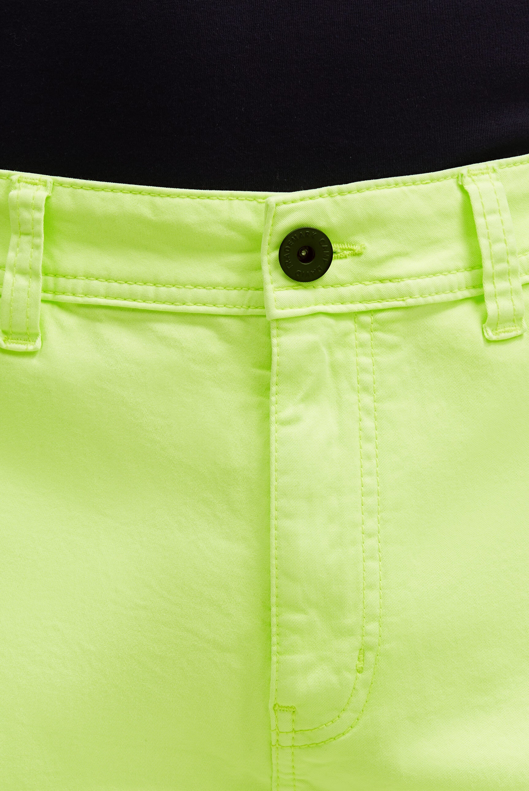 Skater Shorts mit Zippertaschen - 4