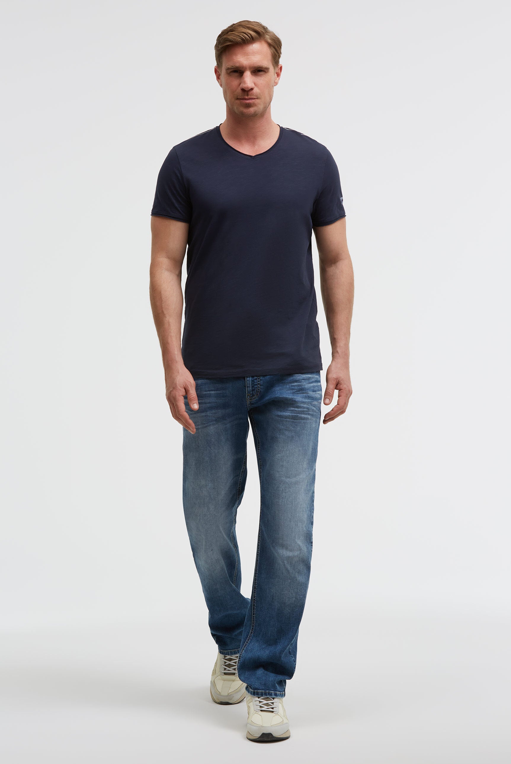 T-shirt basic z dekoltem w serek i nadrukiem - 3