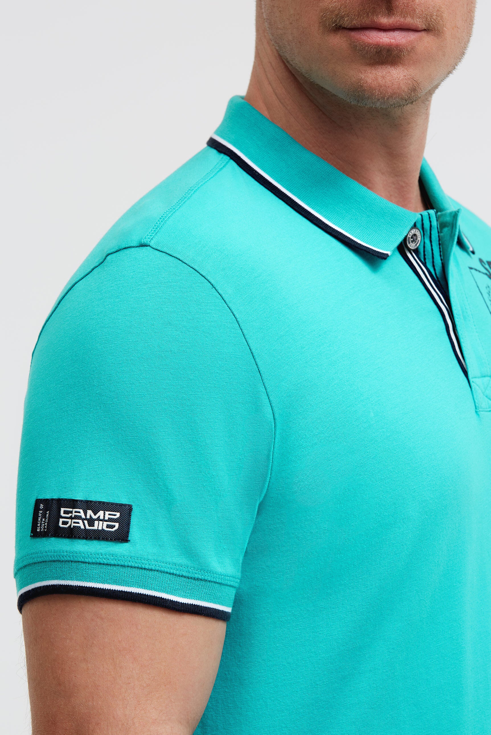 Koszulka polo z krótkim rękawem i nadrukiem na plecach