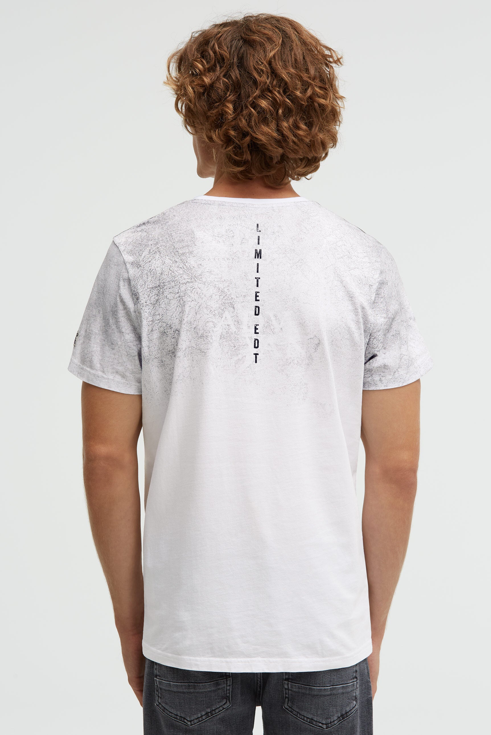 T-shirt z grafiką z logo - 5