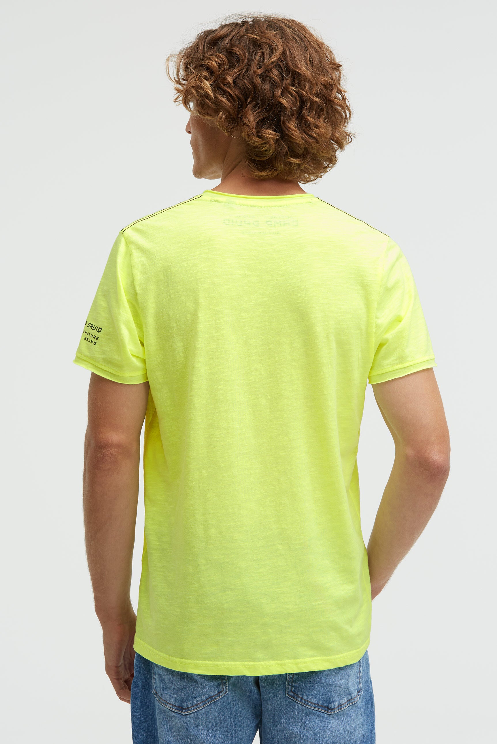 T-shirt basic z dekoltem w serek i nadrukiem - 5