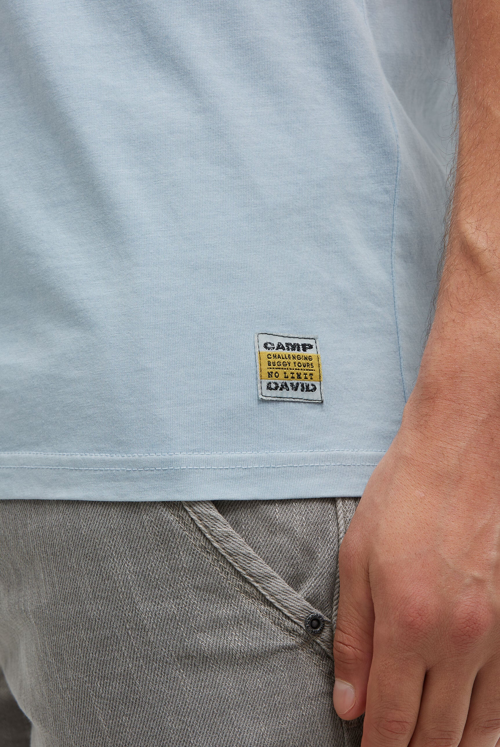 T-Shirt mit Photo- und Rubber-Print - 6