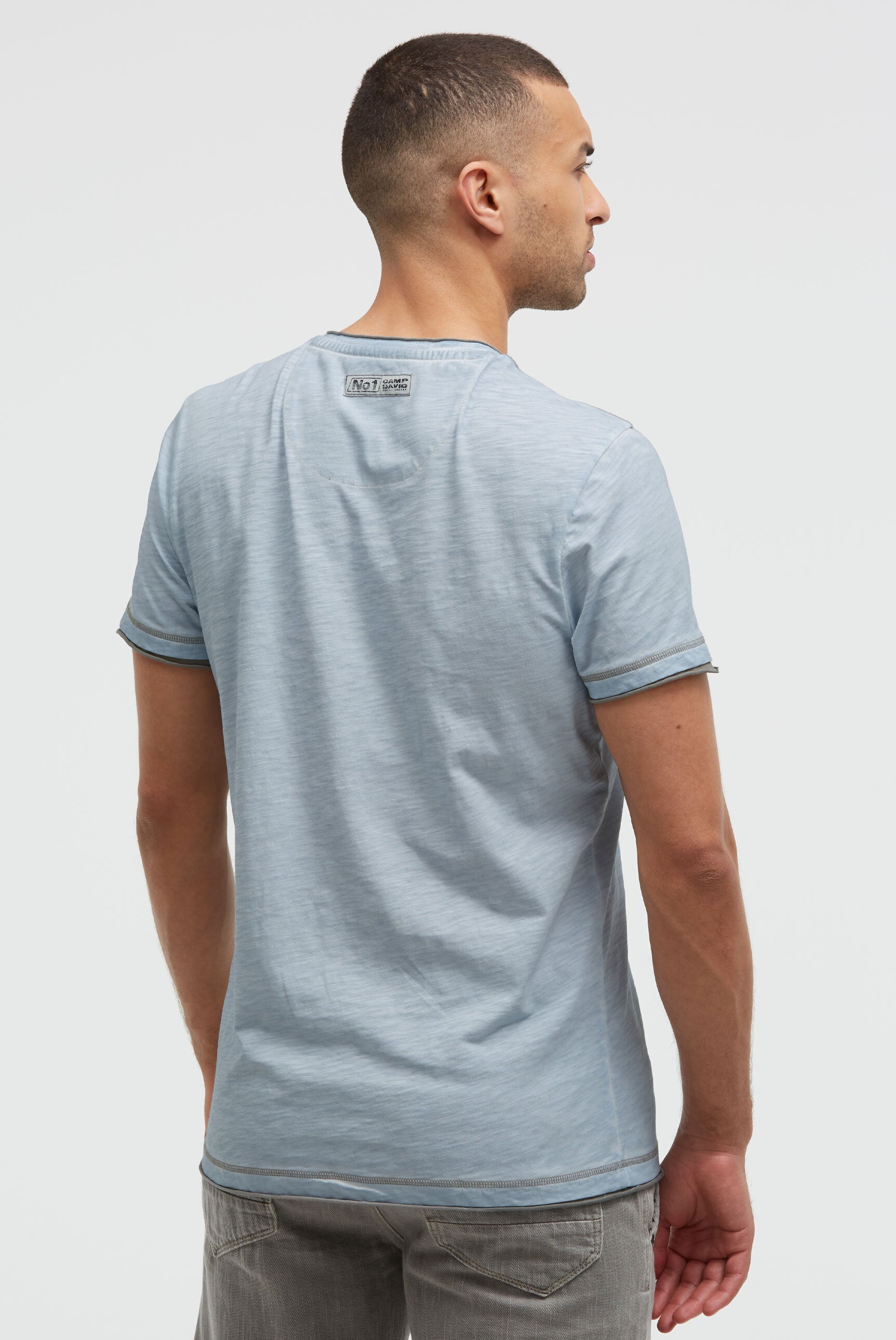 T-Shirt mit V-Neck im Vintage Look silver blue - 5