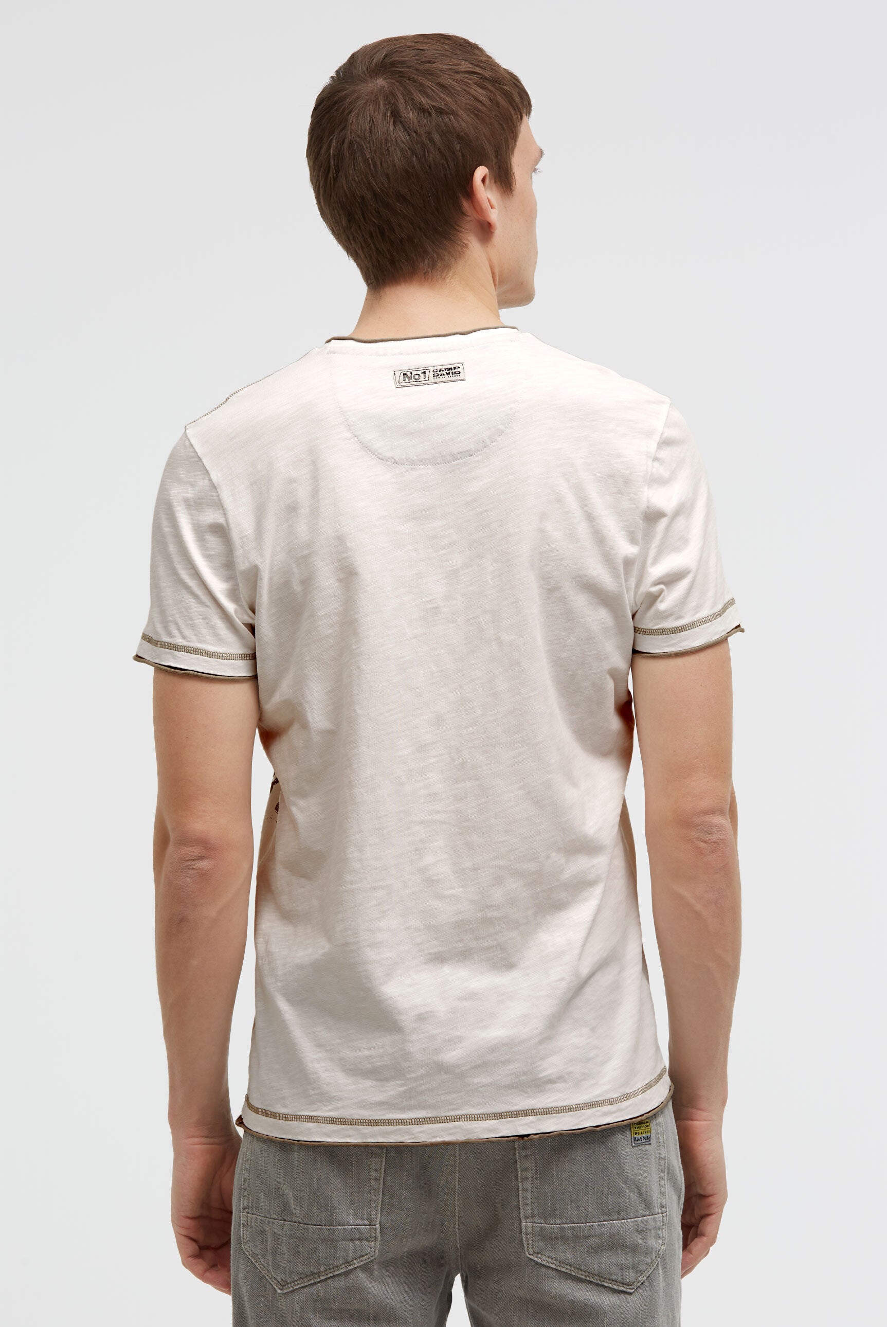 T-Shirt mit V-Neck im Vintage Look ivory