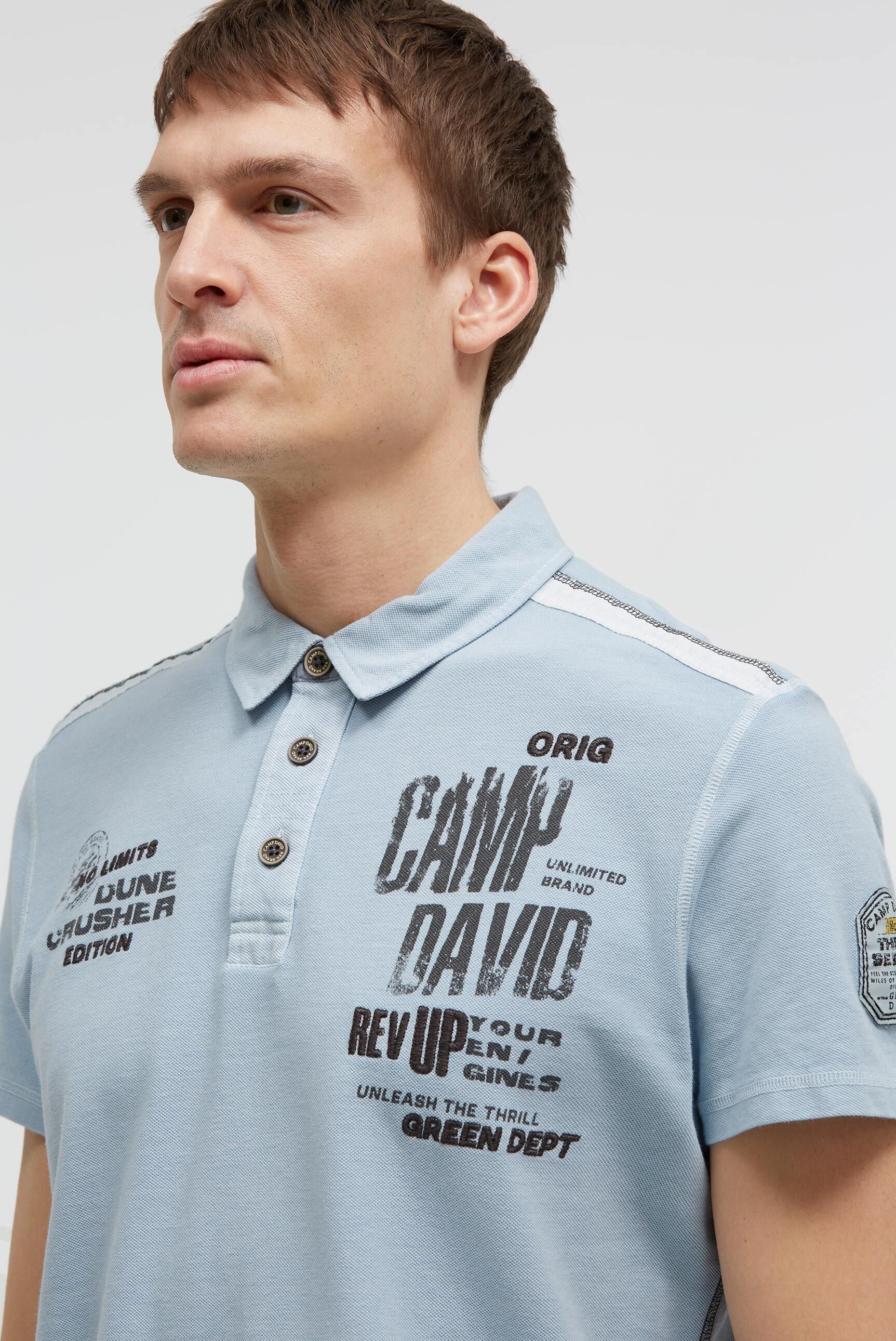 Pikee-Polo mit Tapes, Prints und Stickereien