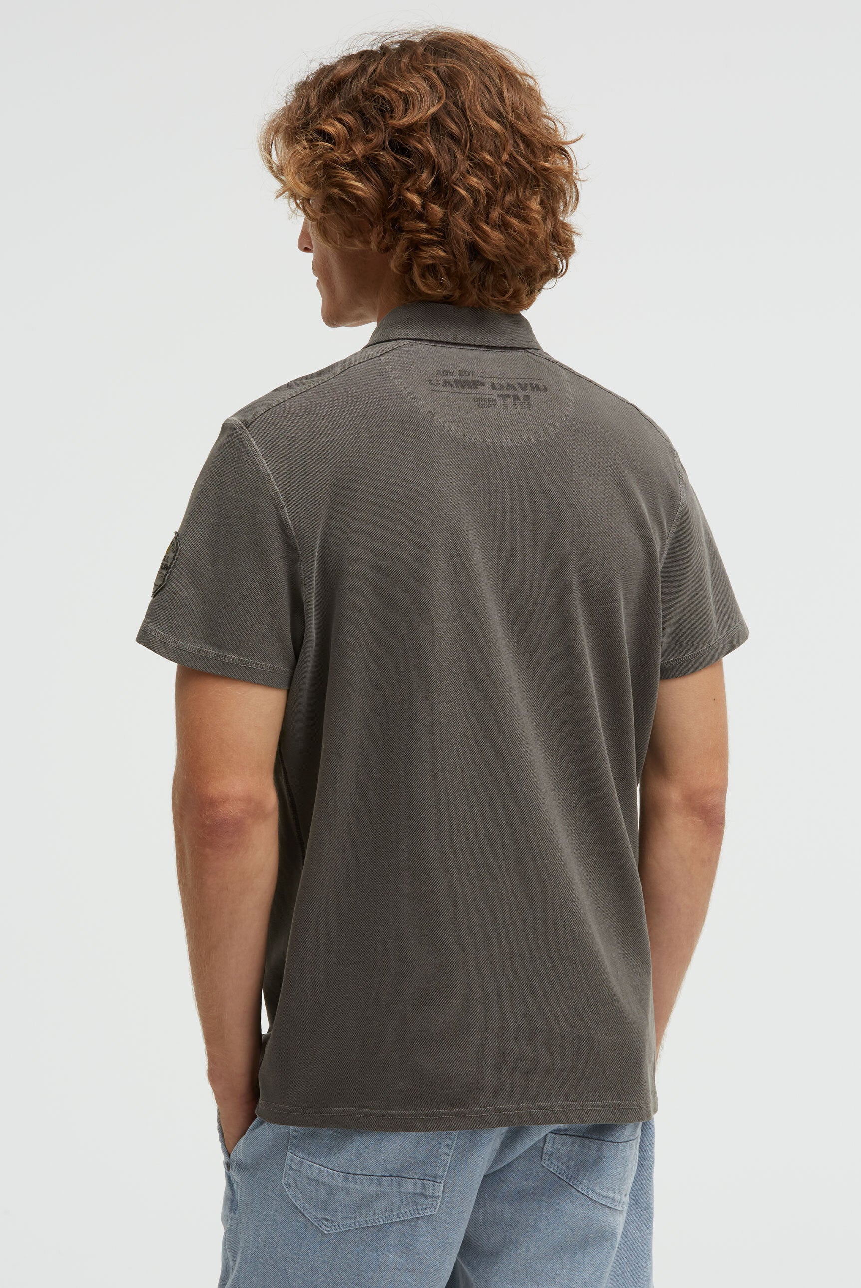 Pikee-Polo mit Tapes, Prints und Stickereien - 5