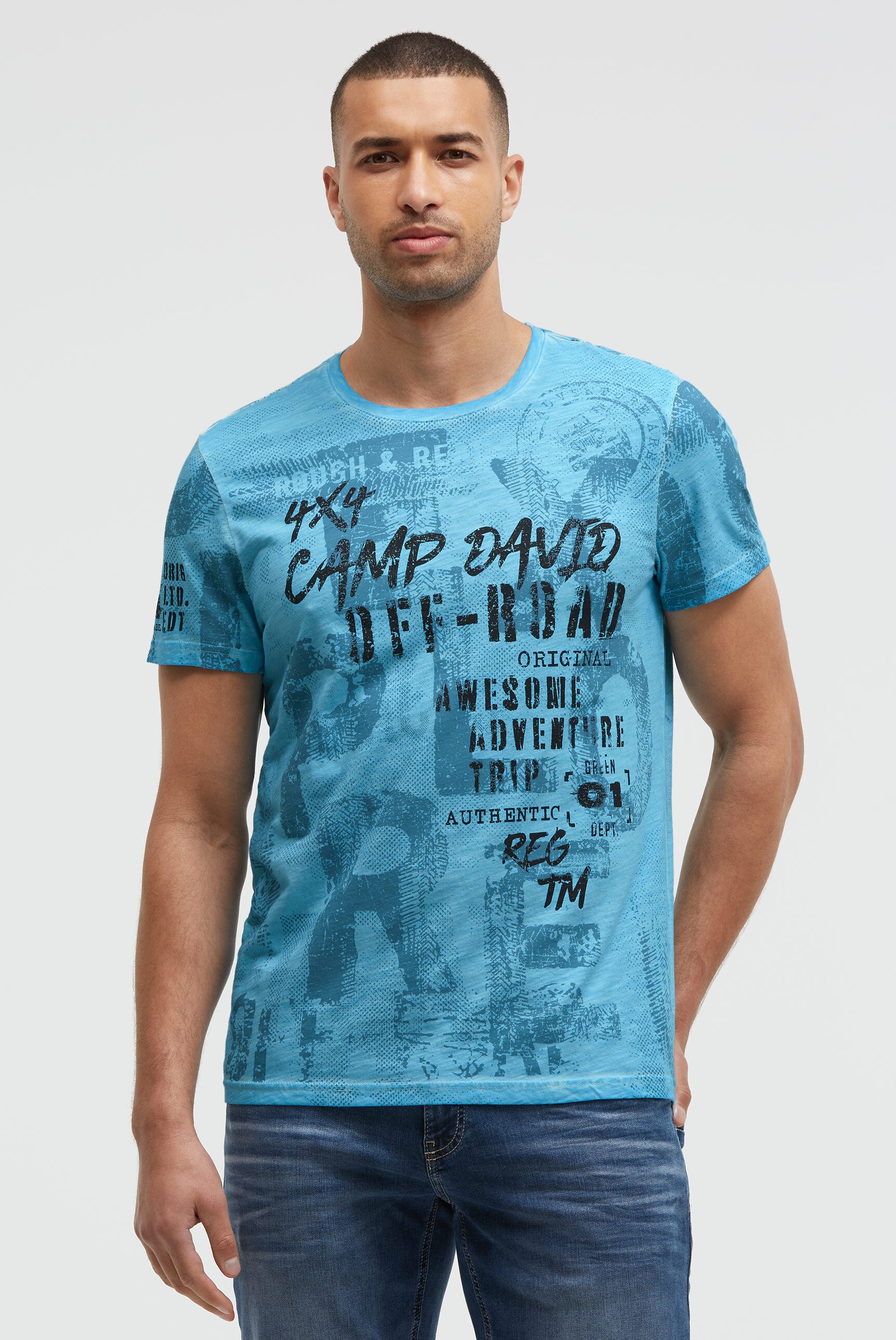 T-shirt z okrągłym dekoltem i nadrukiem na całej powierzchni