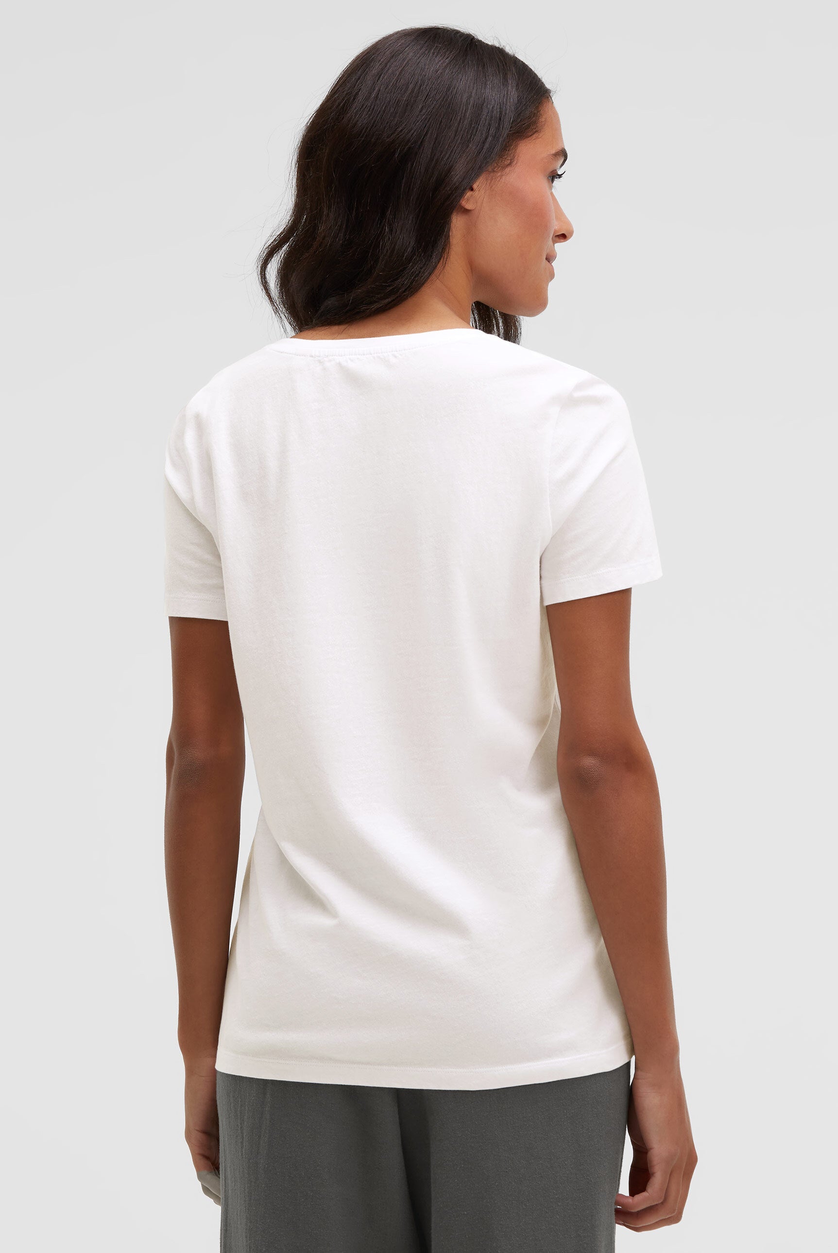 T-shirt z dekoltem w szpic i grafiką - 5