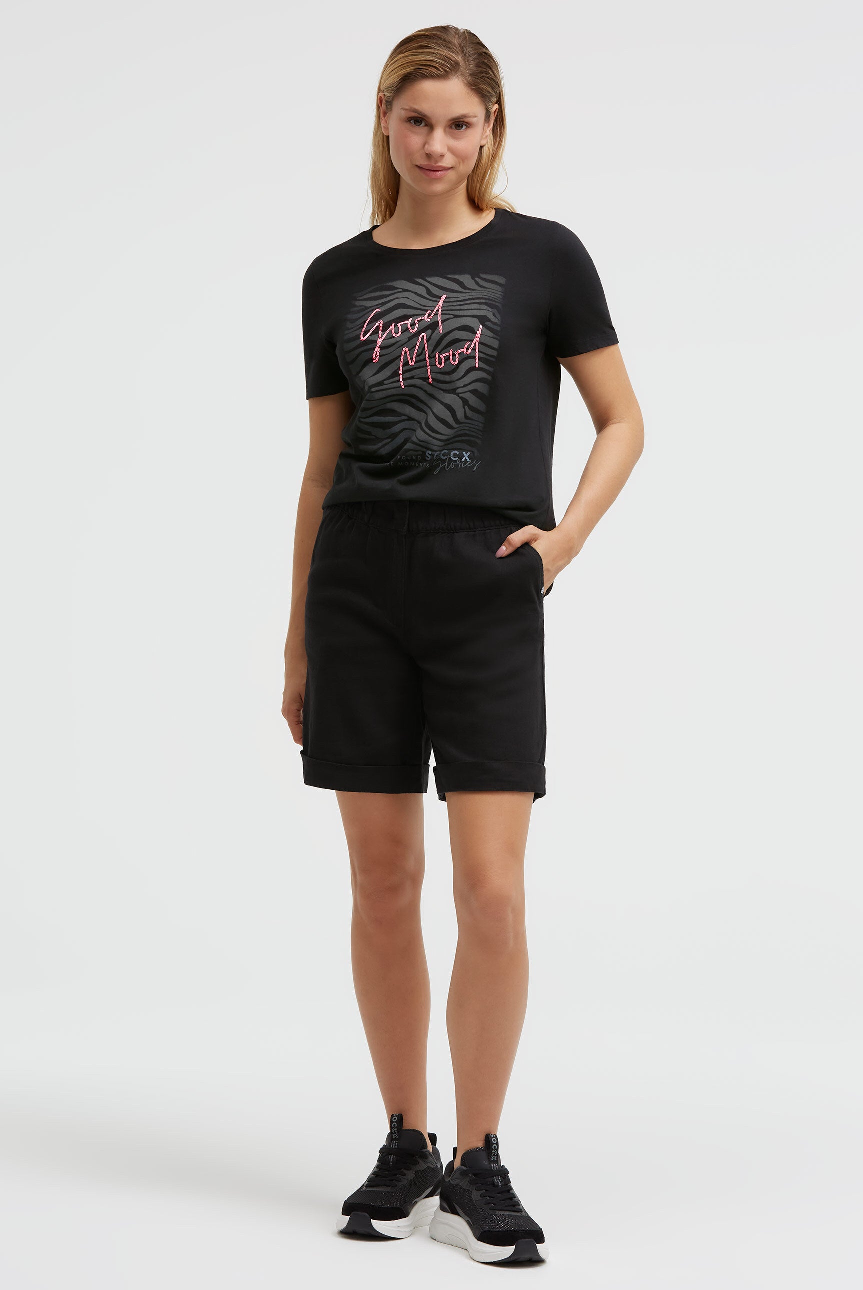 T-shirt z okrągłym dekoltem i grafiką - 3