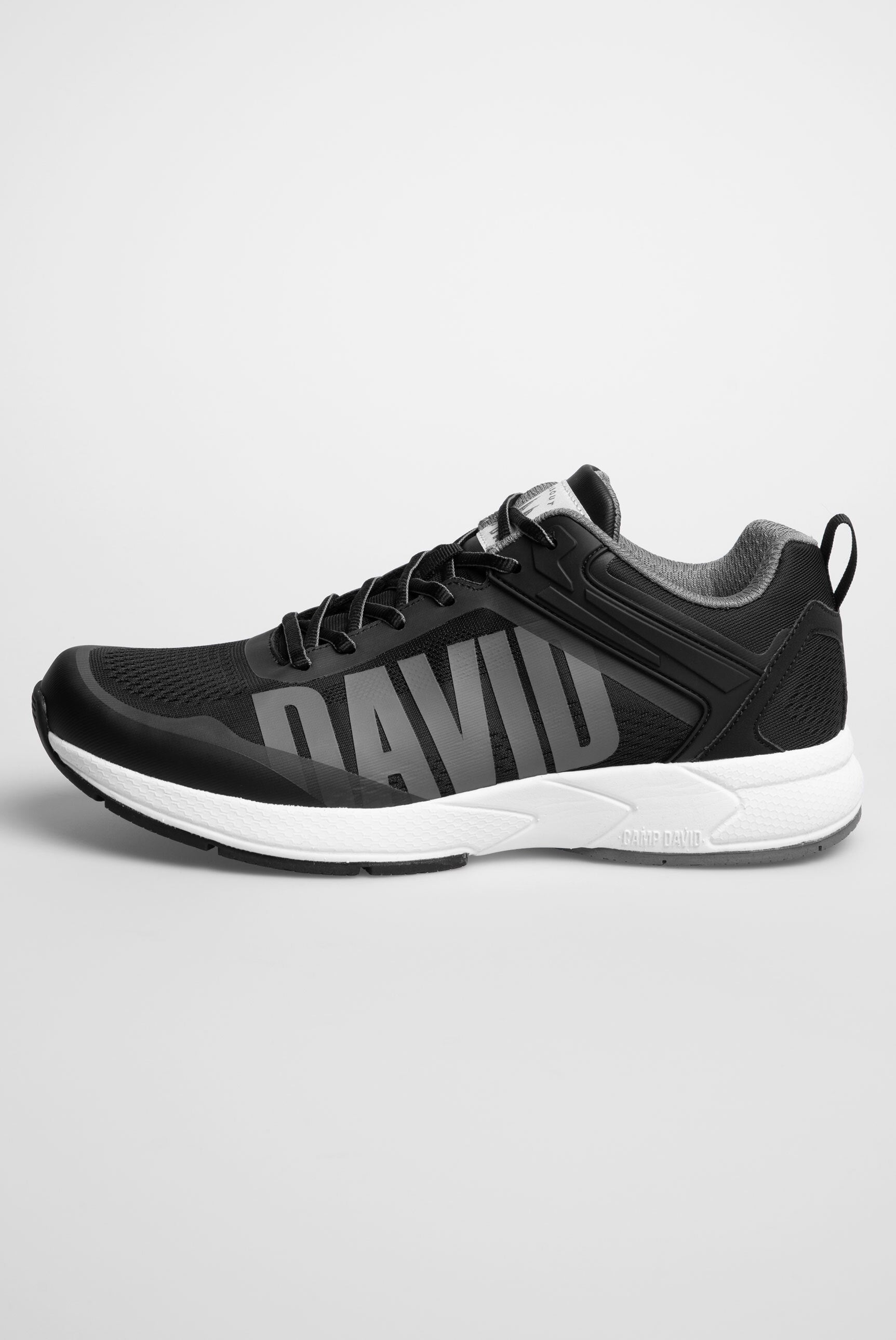 Sneakersy z żakardowej dzianiny z gumowym logo