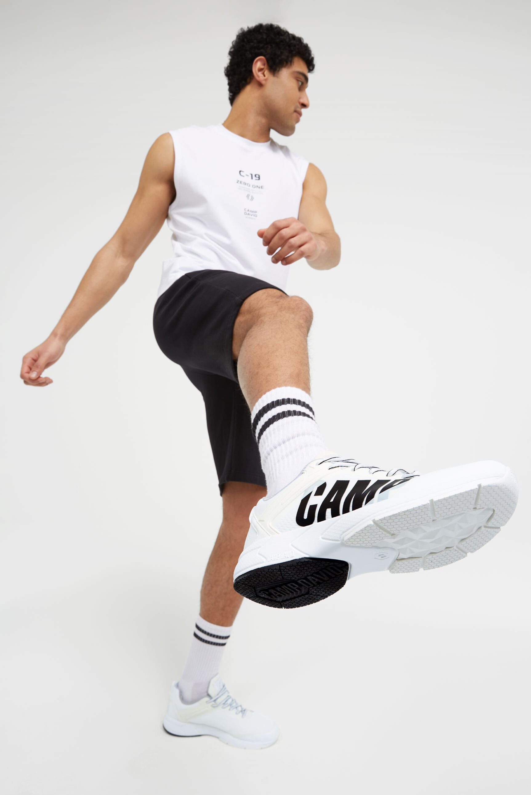Sneaker im Jacquard-Strick mit Rubber Logo - 2