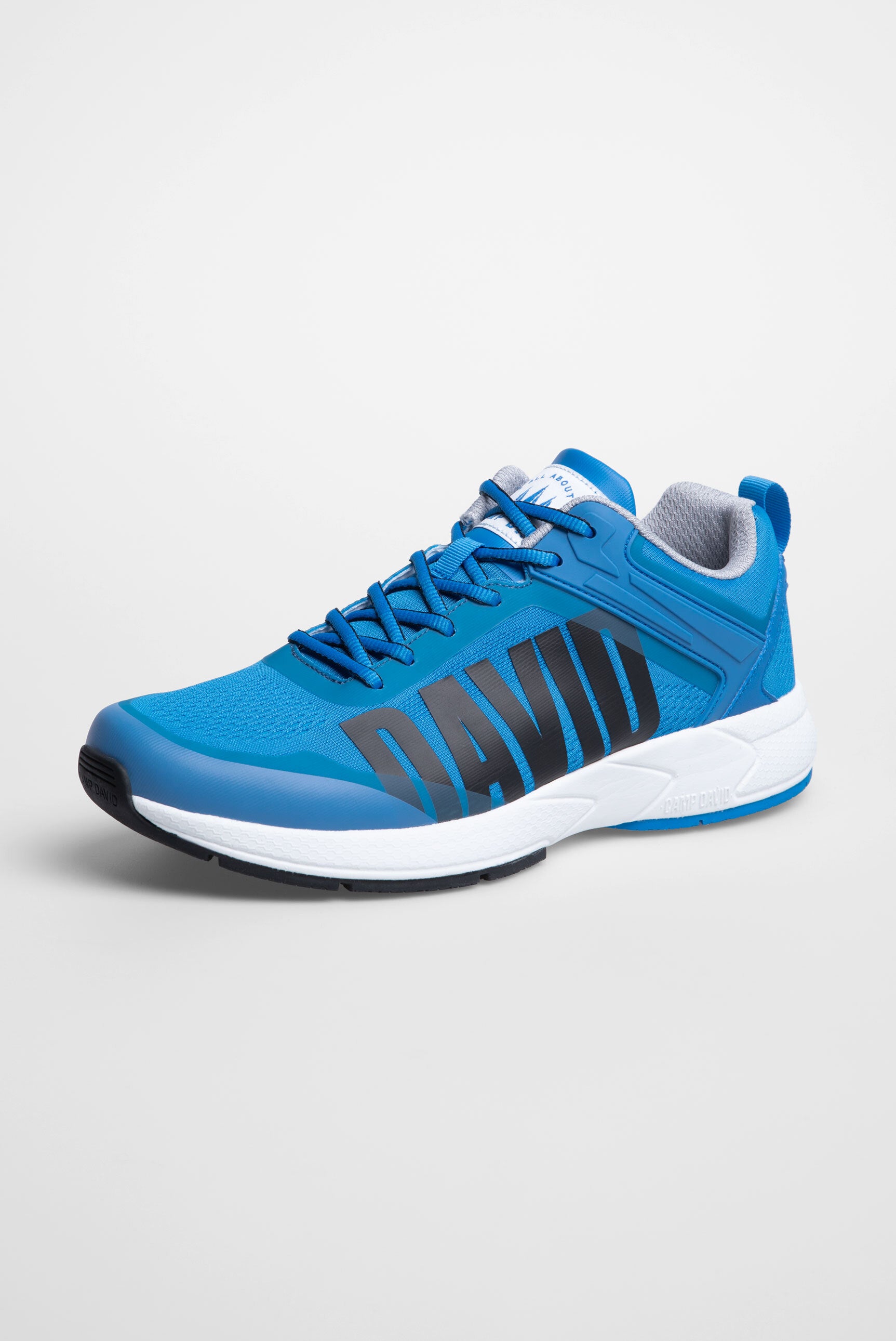 Sneaker im Jacquard-Strick mit Rubber Logo