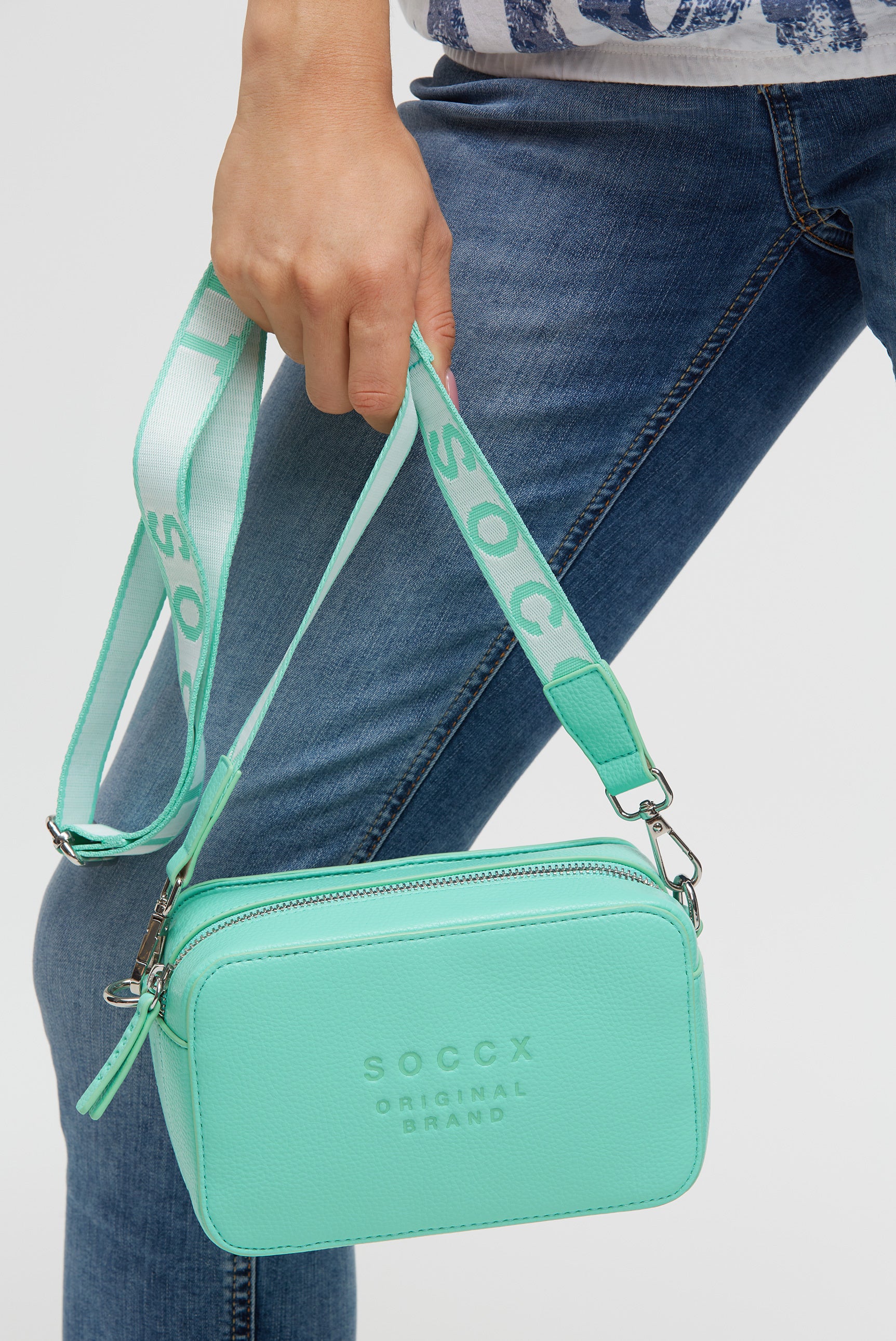 Torebka crossbody z logo i intarsjowanym paskiem parcianym - 3