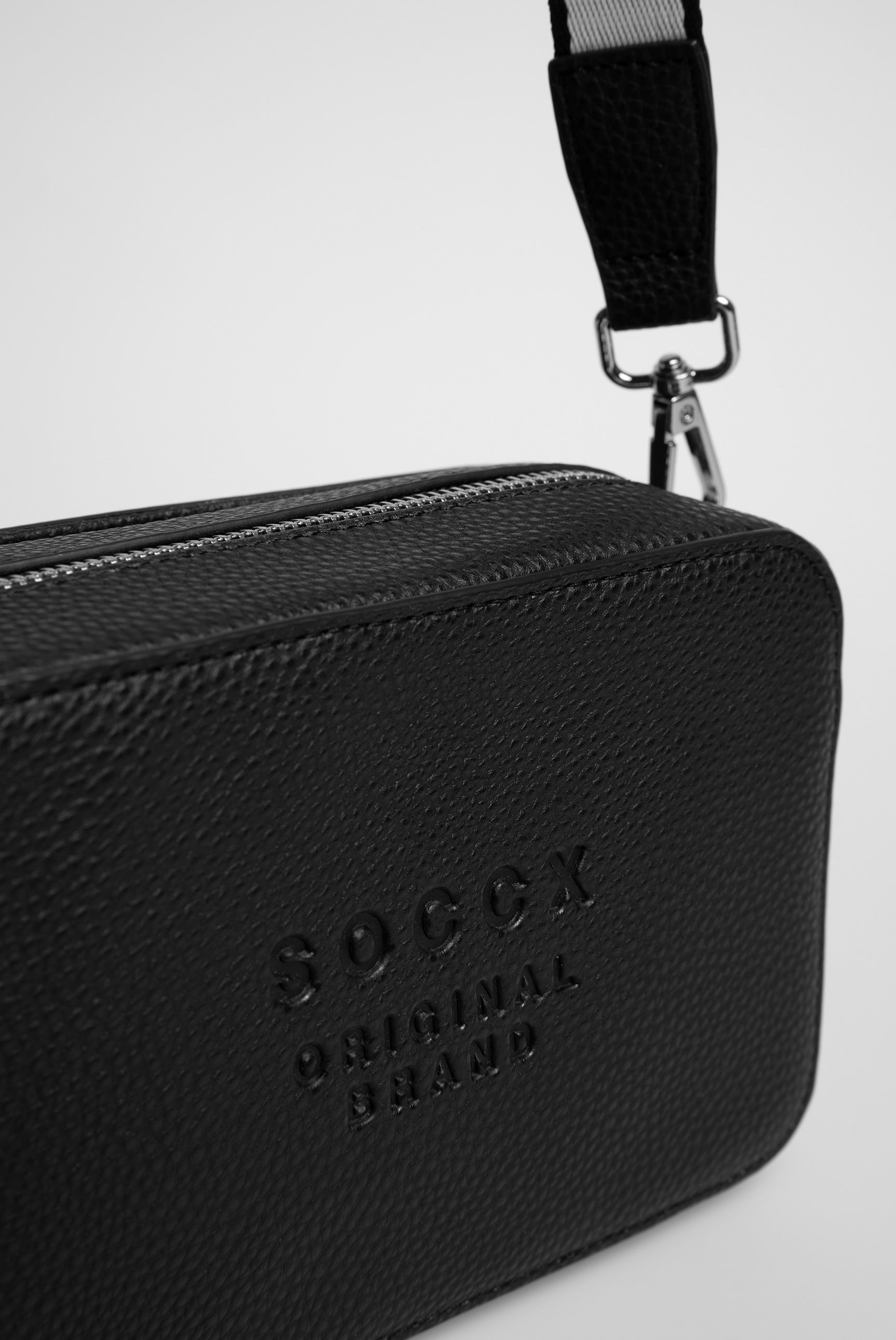 Torebka crossbody z logo i intarsjowanym paskiem parcianym - 8