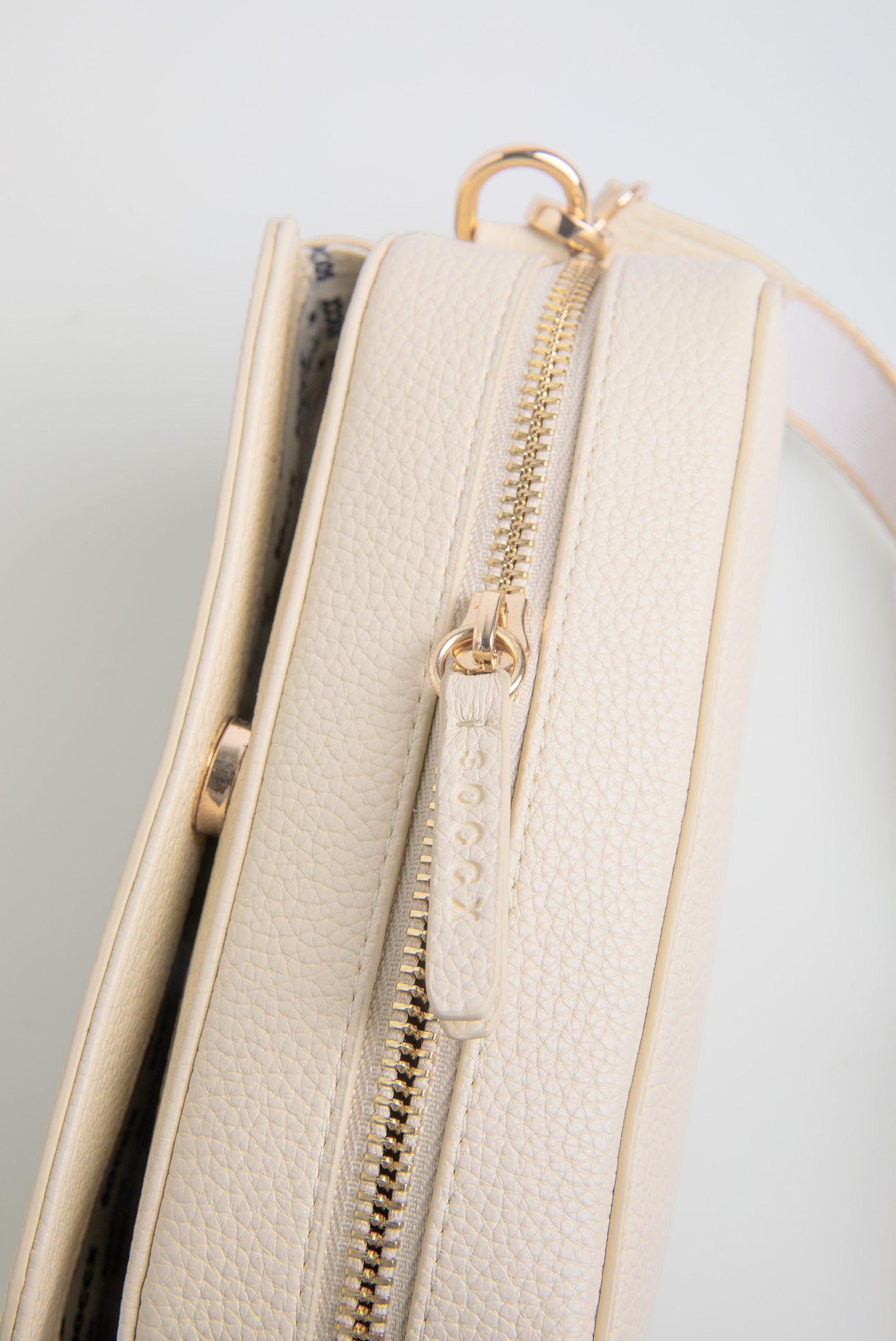 Torebka crossbody z logo i intarsjowanym paskiem parcianym - 7