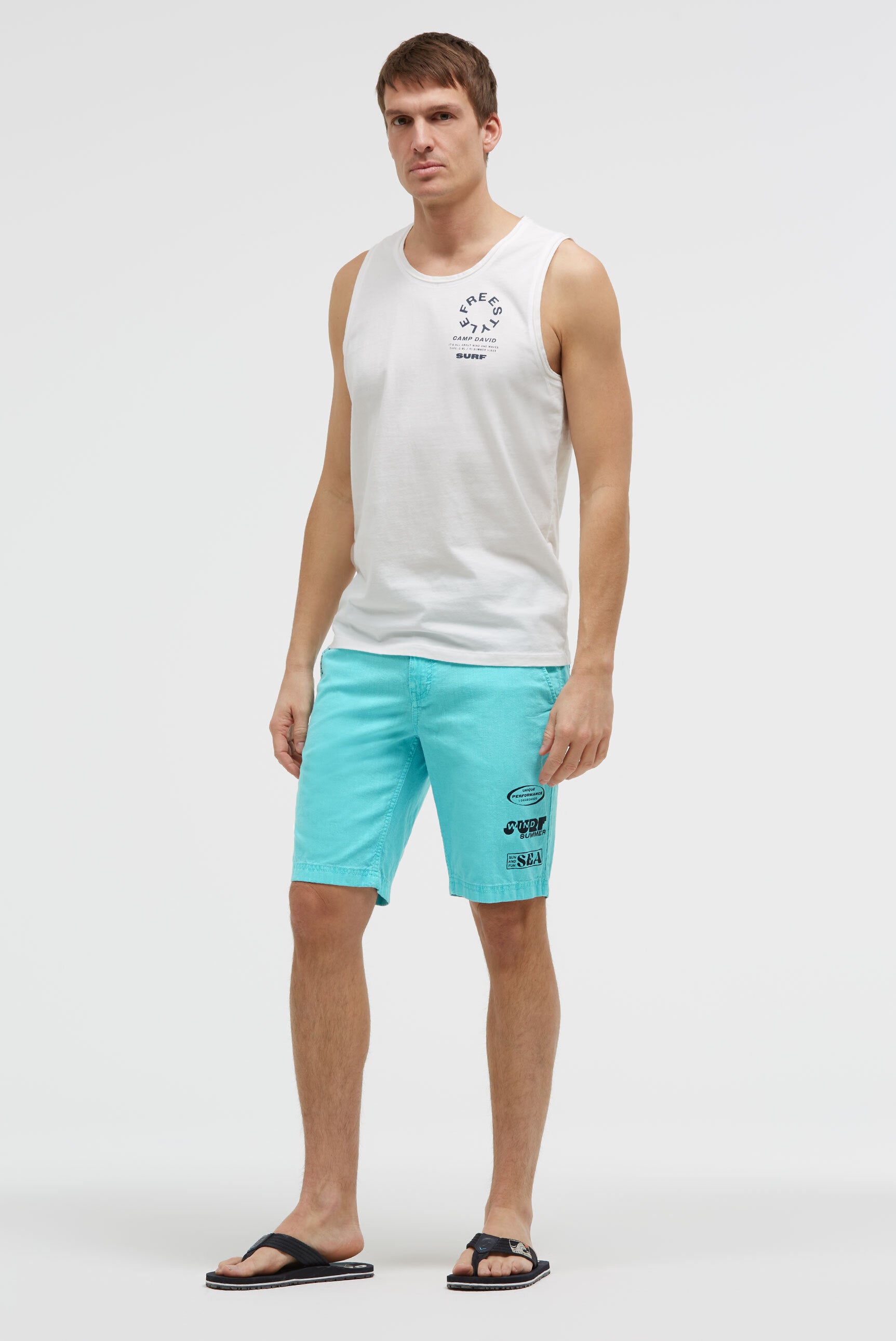 Shorts aus Leinen-Mix mit Label Print