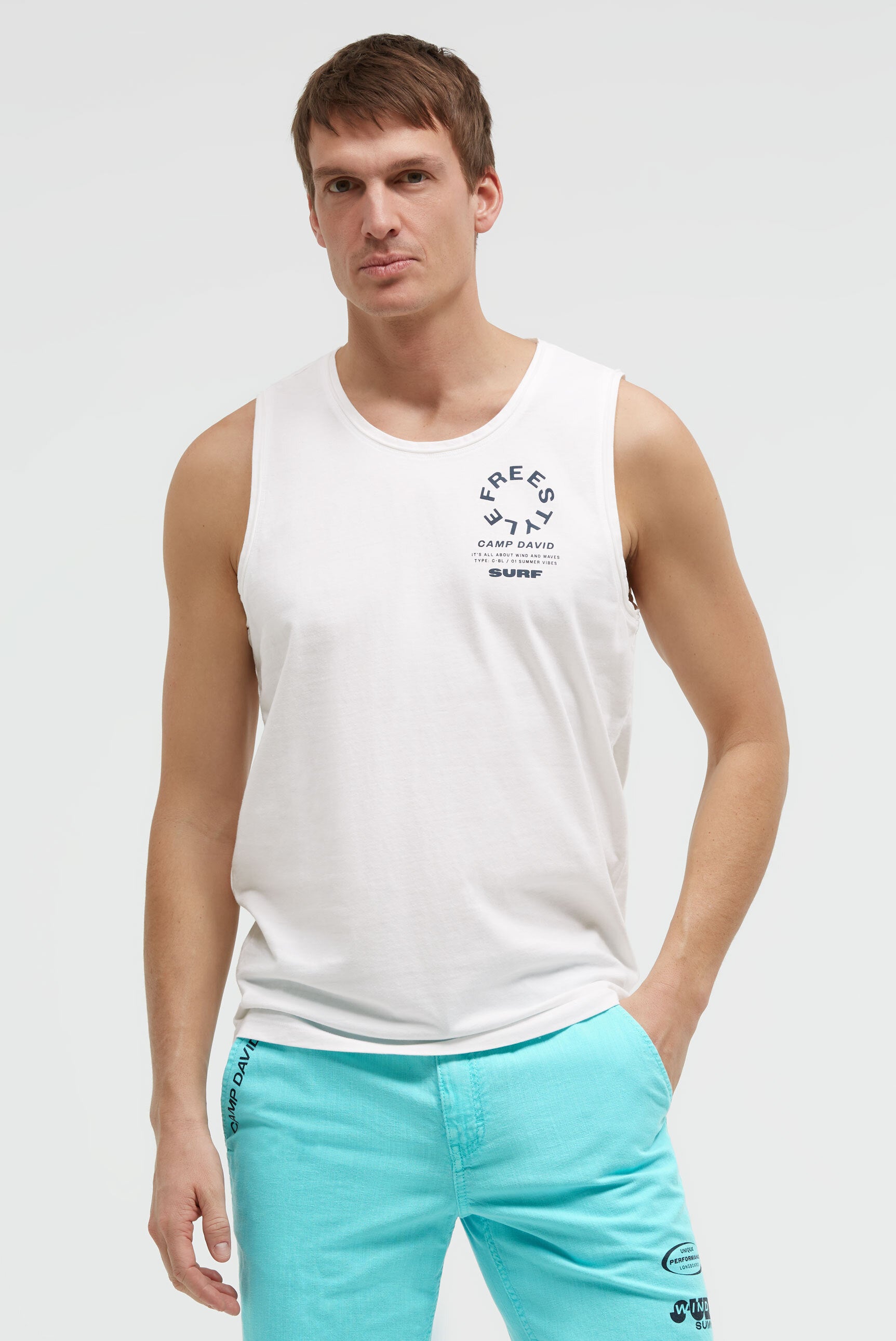 Tanktop z nadrukiem z tyłu - 3